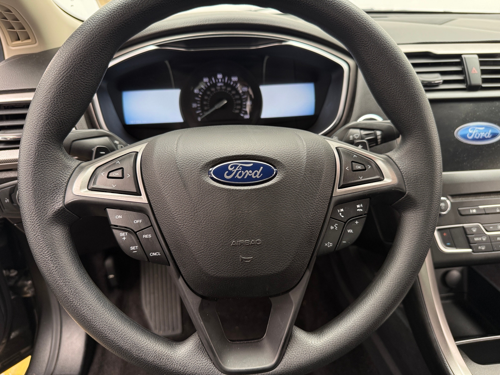 Thumbnail: 2017 Ford Fusion - 5