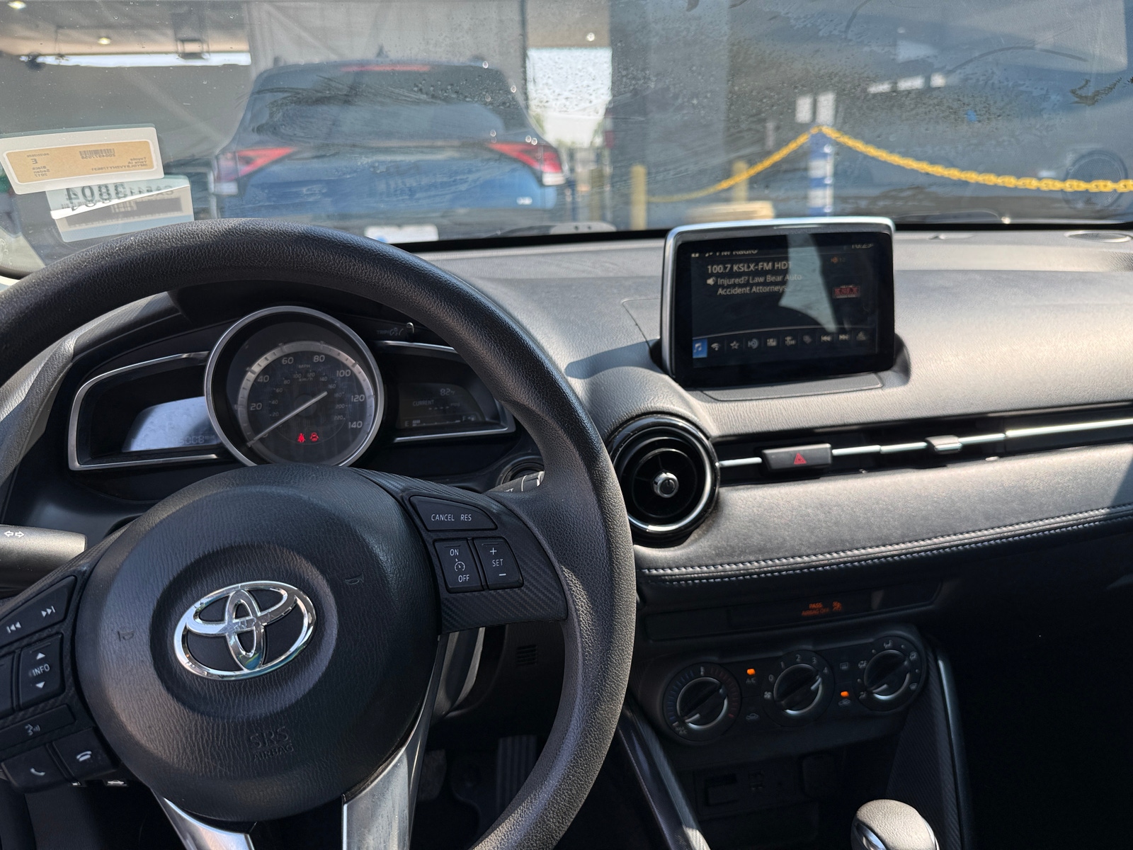 Thumbnail: 2017 Toyota Yaris iA - 3