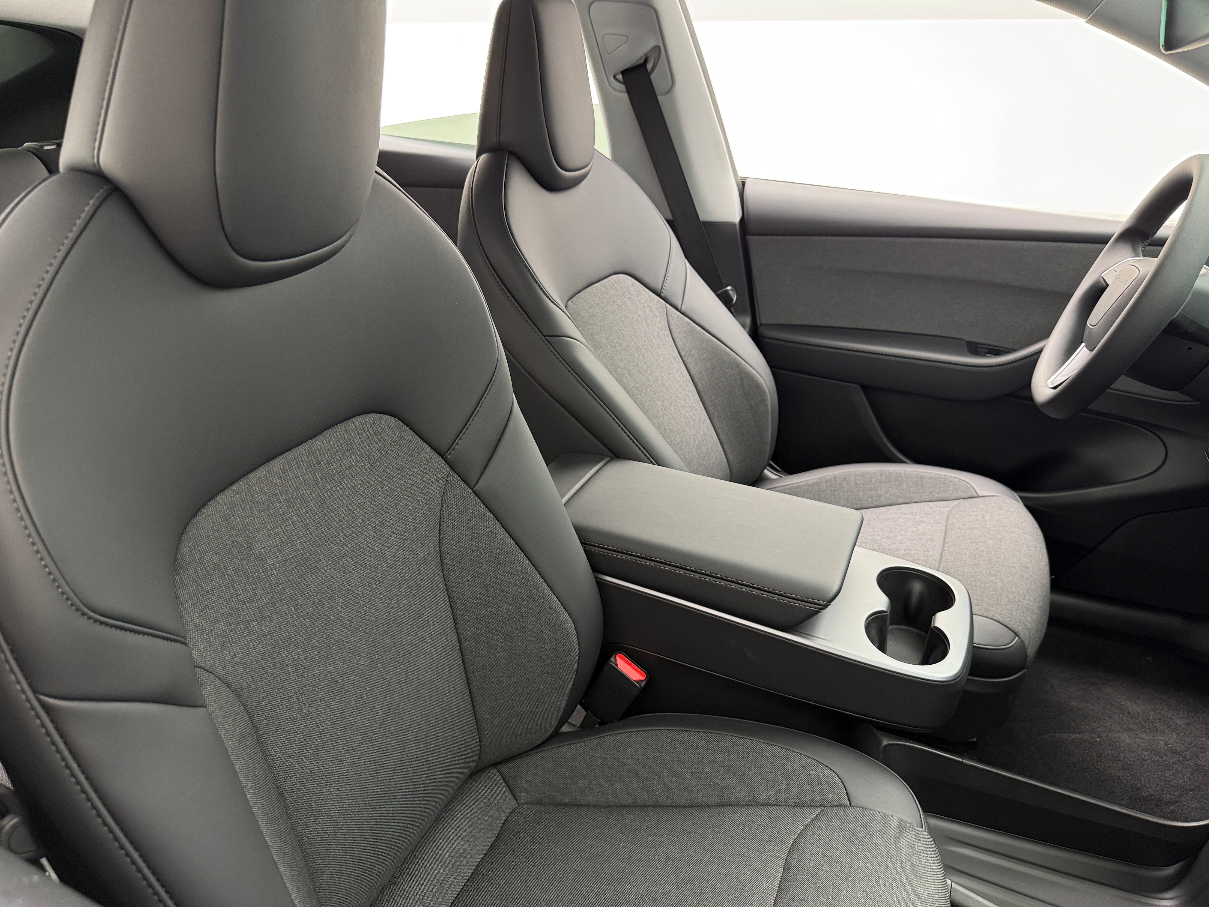 Used 2026 Tesla Model Y Standard with VIN 7SAYGDED4TA706394 for sale in Oak Creek, WI