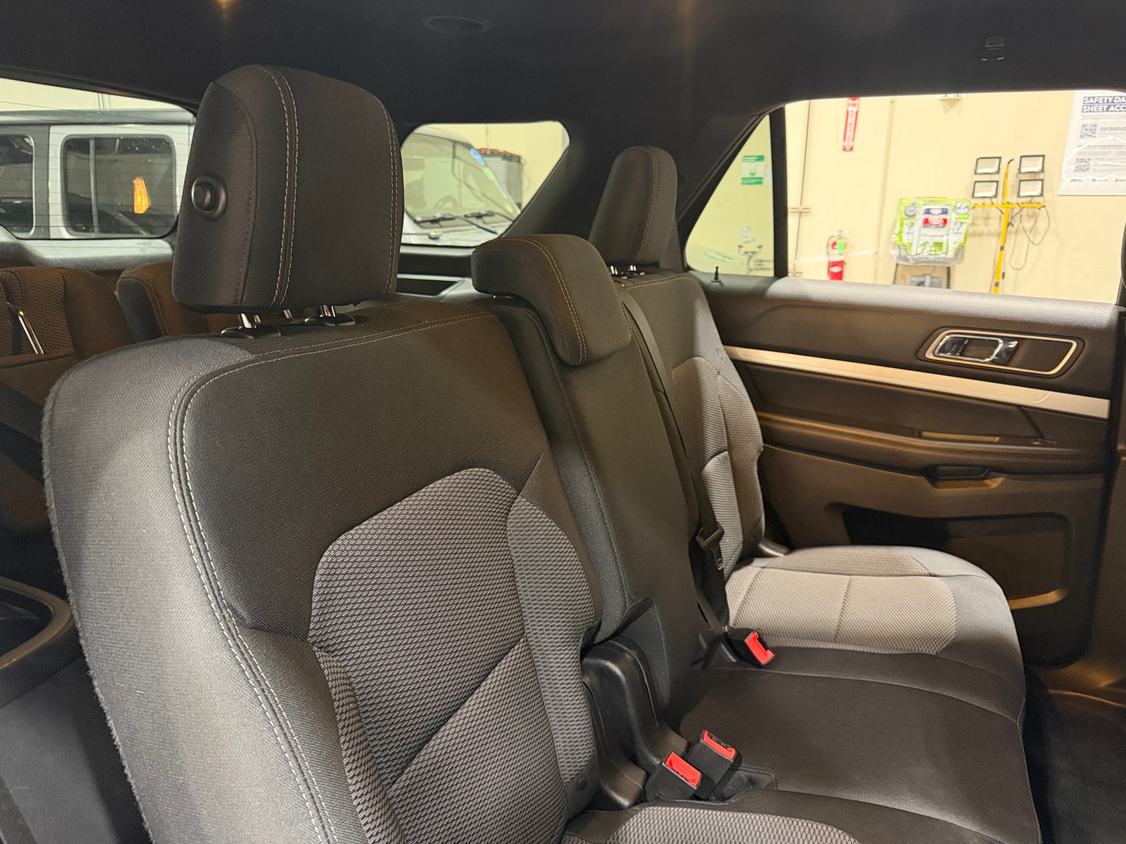 Thumbnail: 2016 Ford Explorer - 6