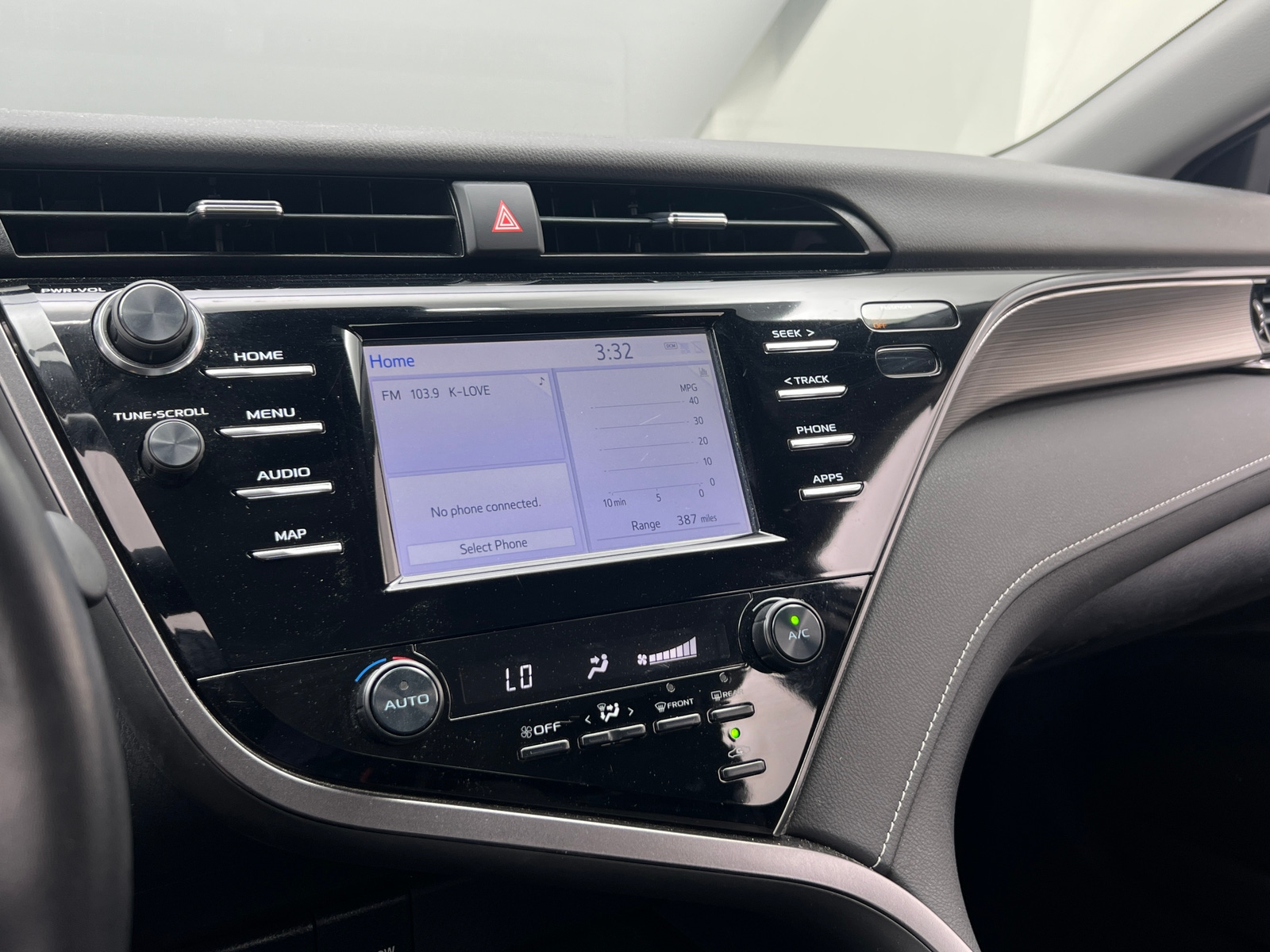 Thumbnail: 2019 Toyota Camry - 4