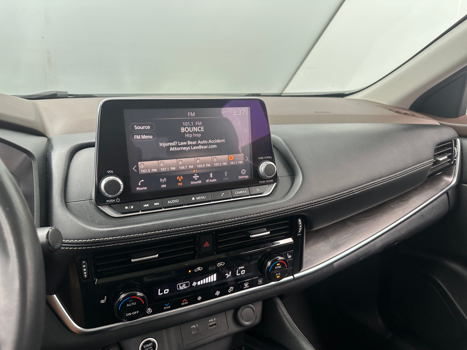 Thumbnail: 2021 Nissan Rogue - 3