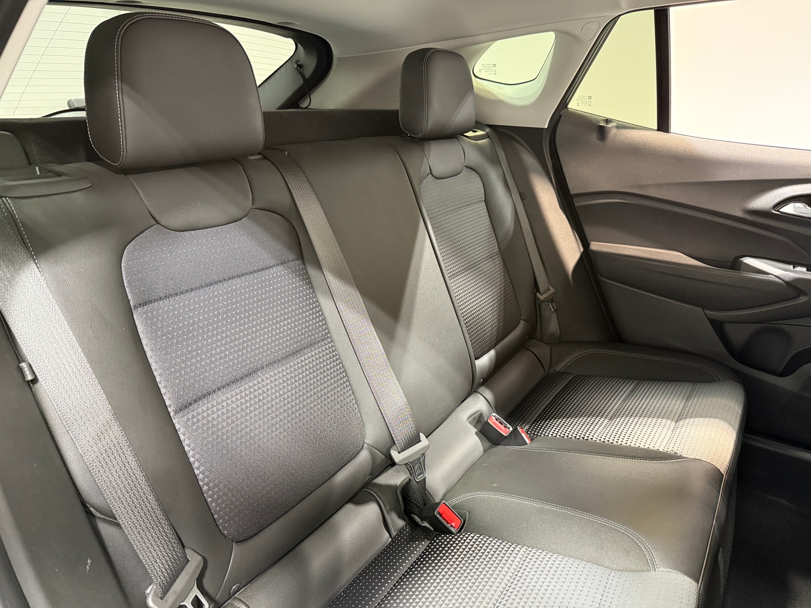 Thumbnail: 2025 Chevrolet Trax - 5