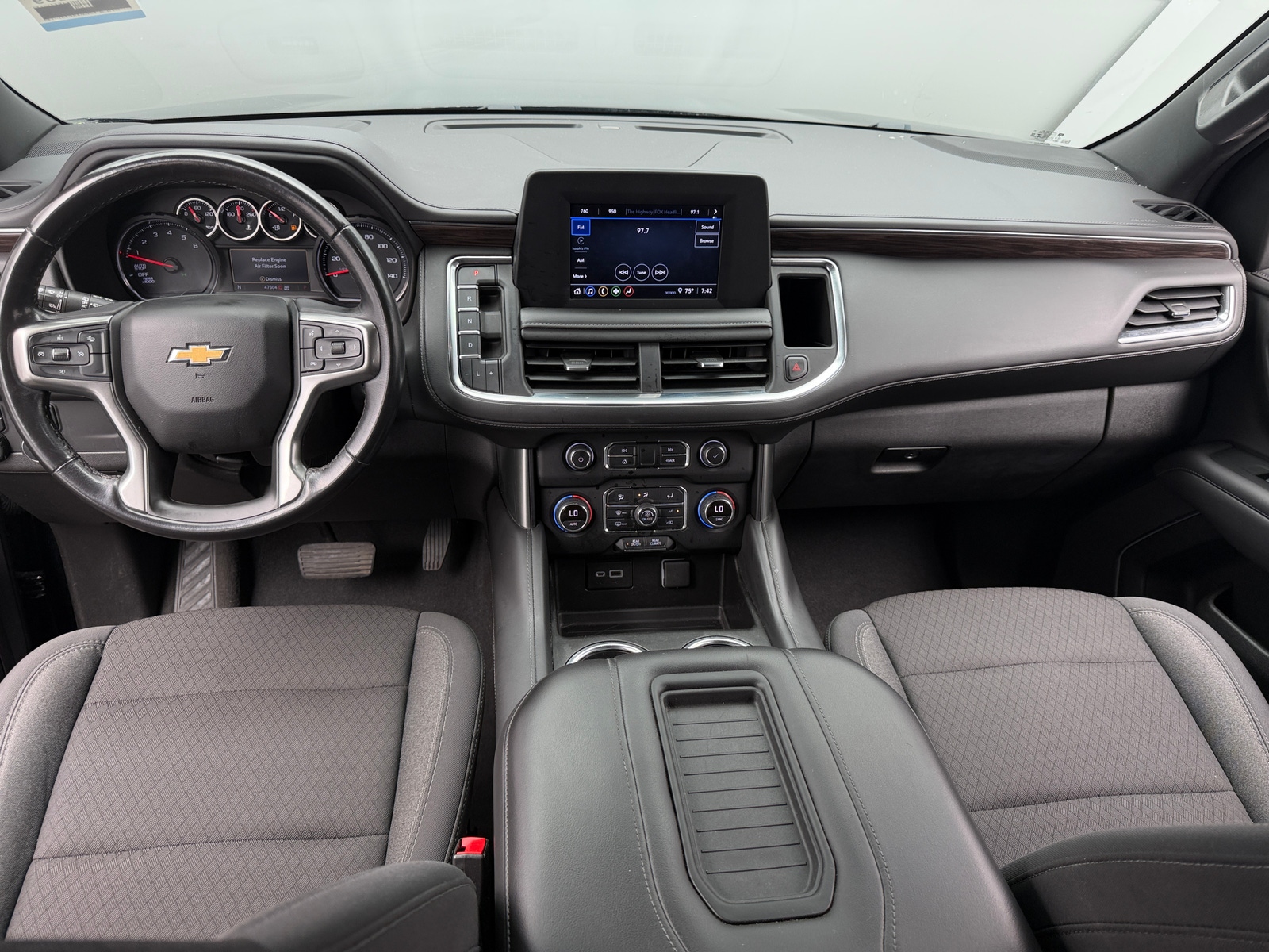Thumbnail: 2022 Chevrolet Tahoe - 3