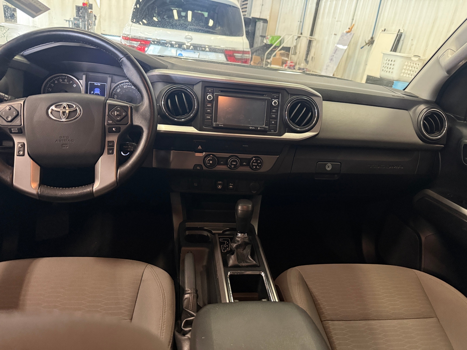 Thumbnail: 2019 Toyota Tacoma - 3