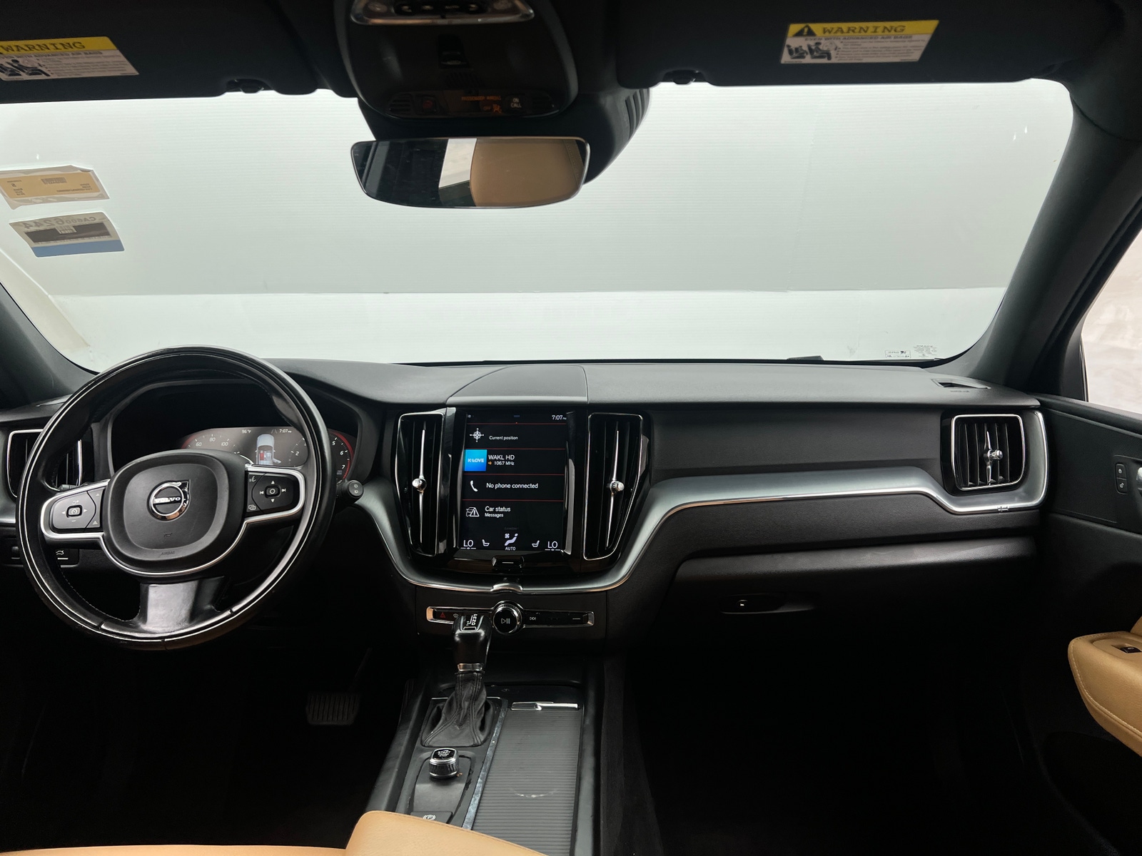 Thumbnail: 2018 Volvo XC60 - 2