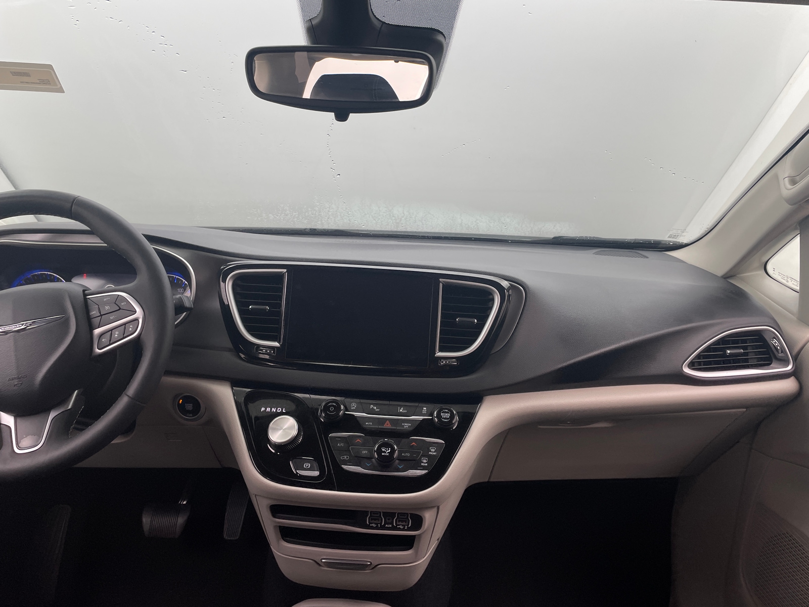 Thumbnail: 2024 Chrysler Pacifica - 2