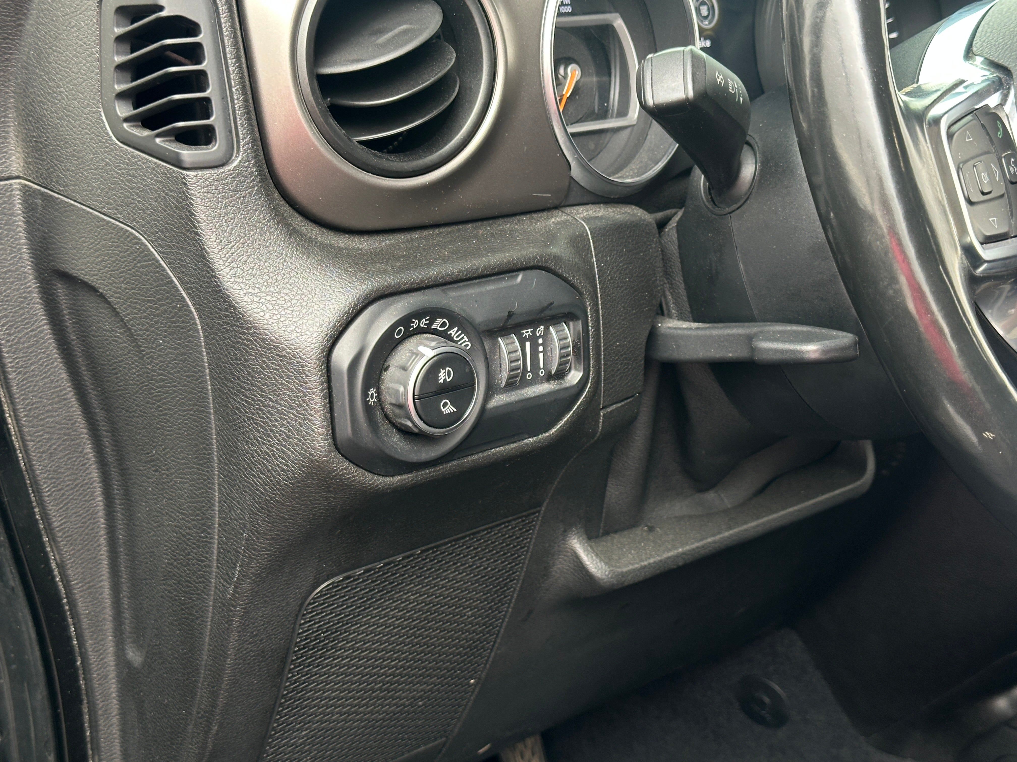 2020 Jeep Gladiator Sport S - Photo 10