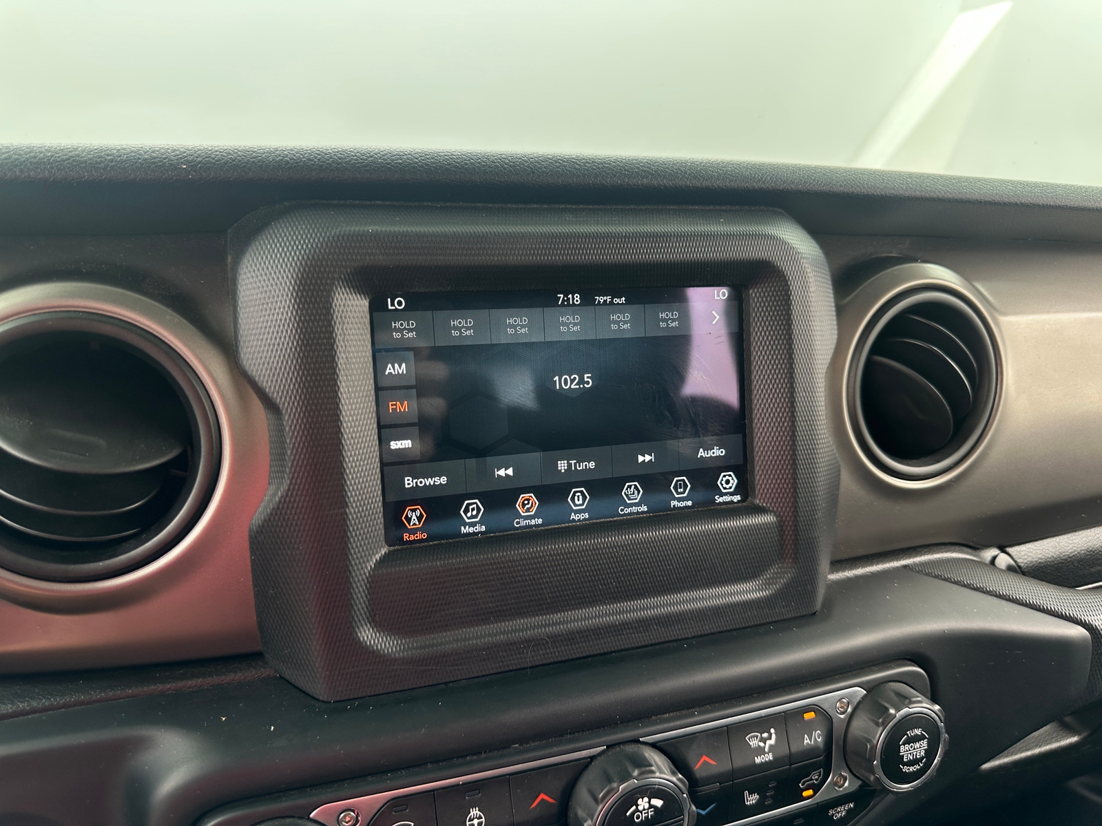 Thumbnail: 2020 Jeep Gladiator - 4