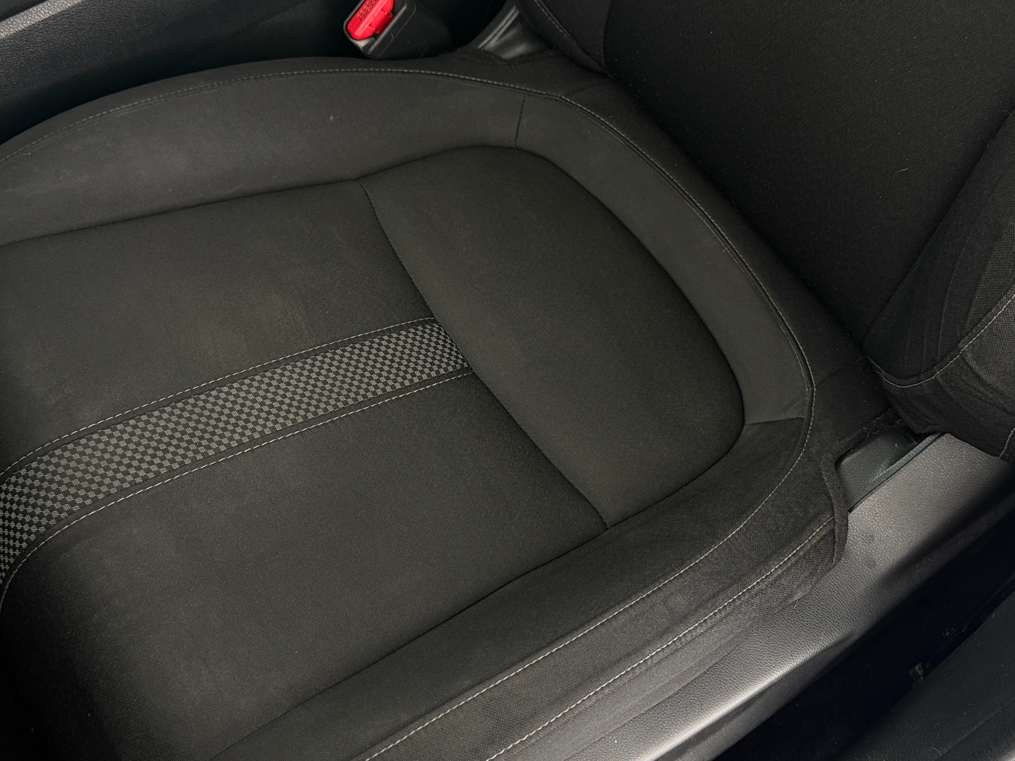 2020 Honda Civic Hatchback EX - Photo 22
