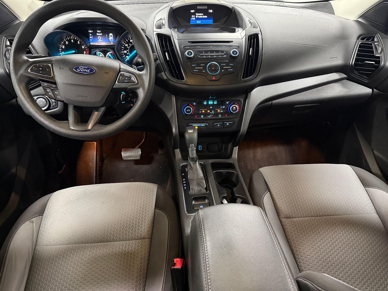 Thumbnail: 2017 Ford Escape - 3