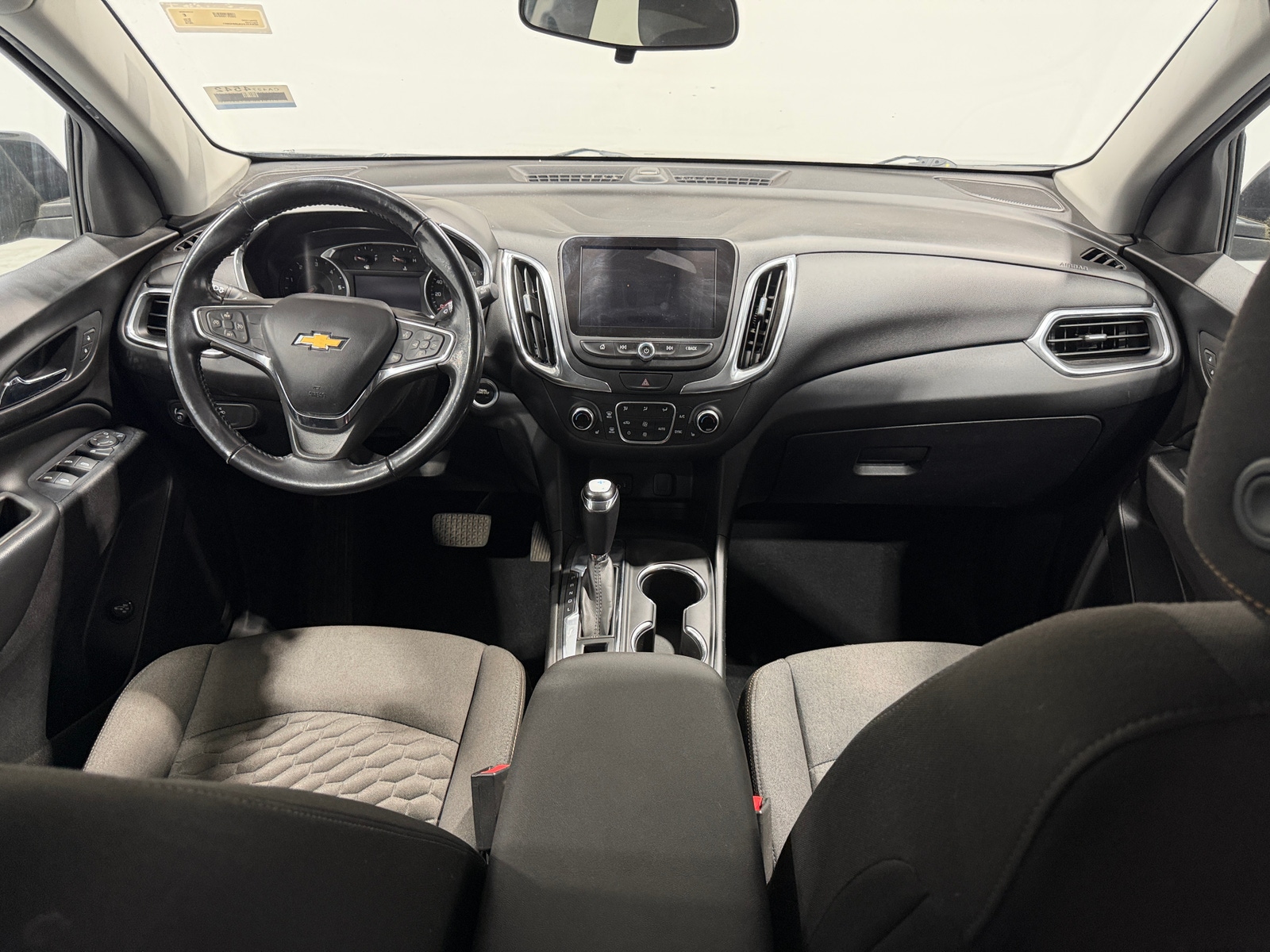 Thumbnail: 2018 Chevrolet Equinox - 3