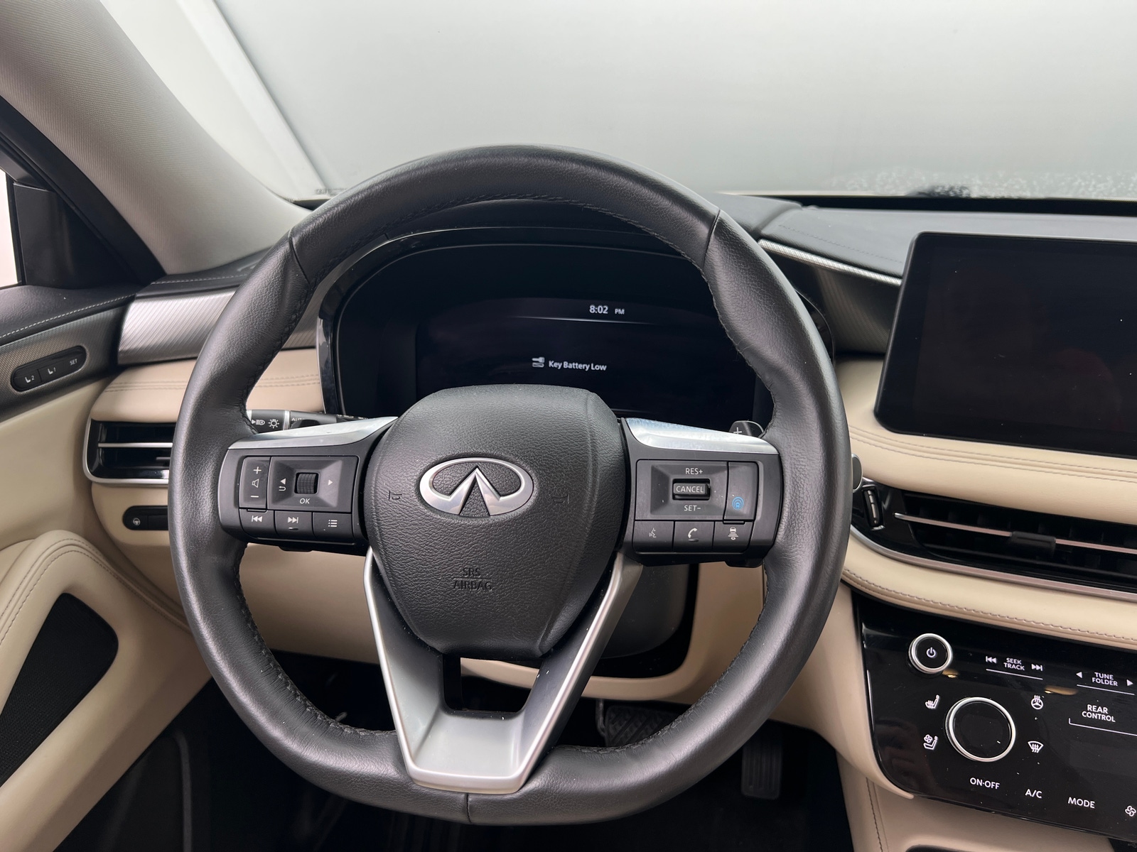 Thumbnail: 2023 INFINITI QX60 - 4