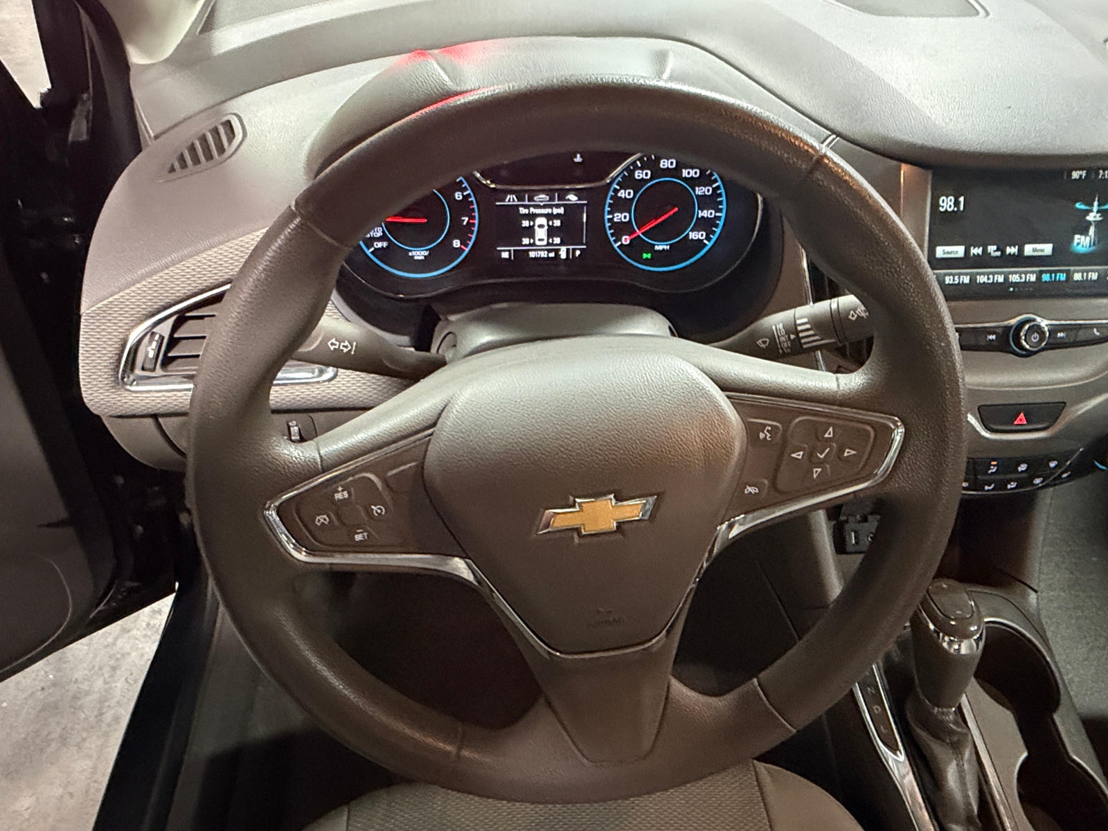 Thumbnail: 2017 Chevrolet Cruze - 5