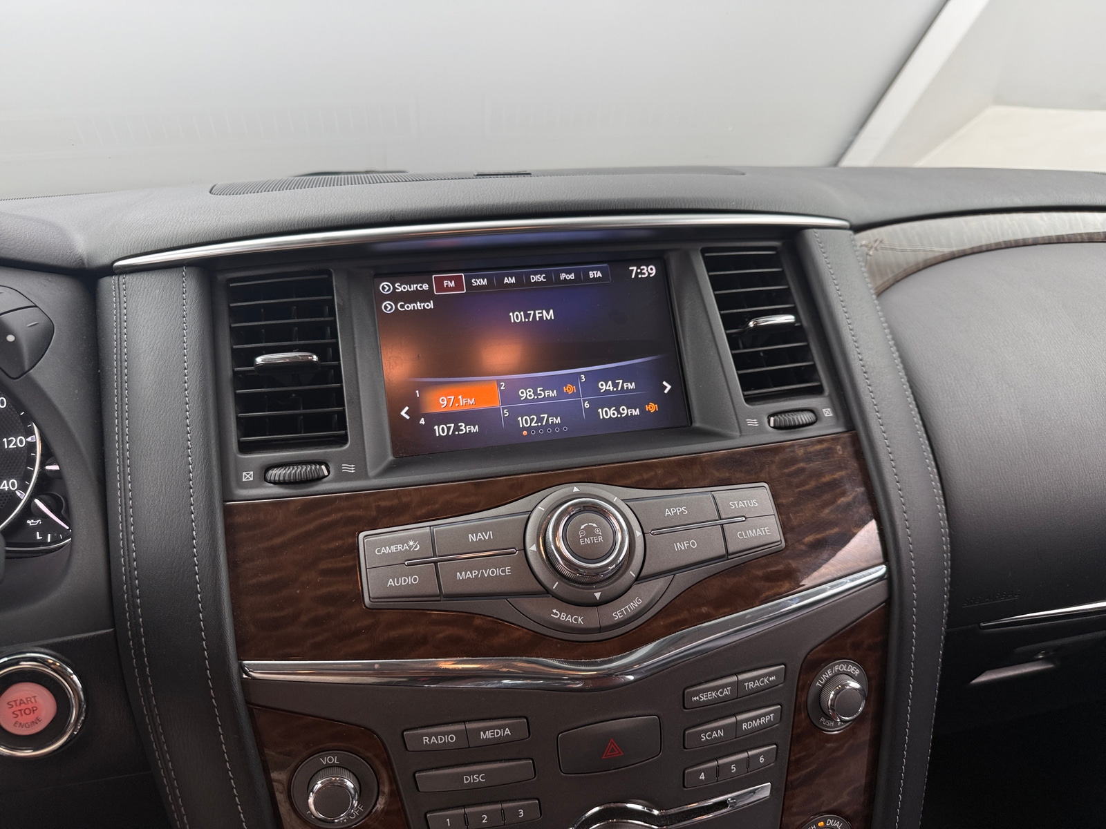 Thumbnail: 2018 Nissan Armada - 3