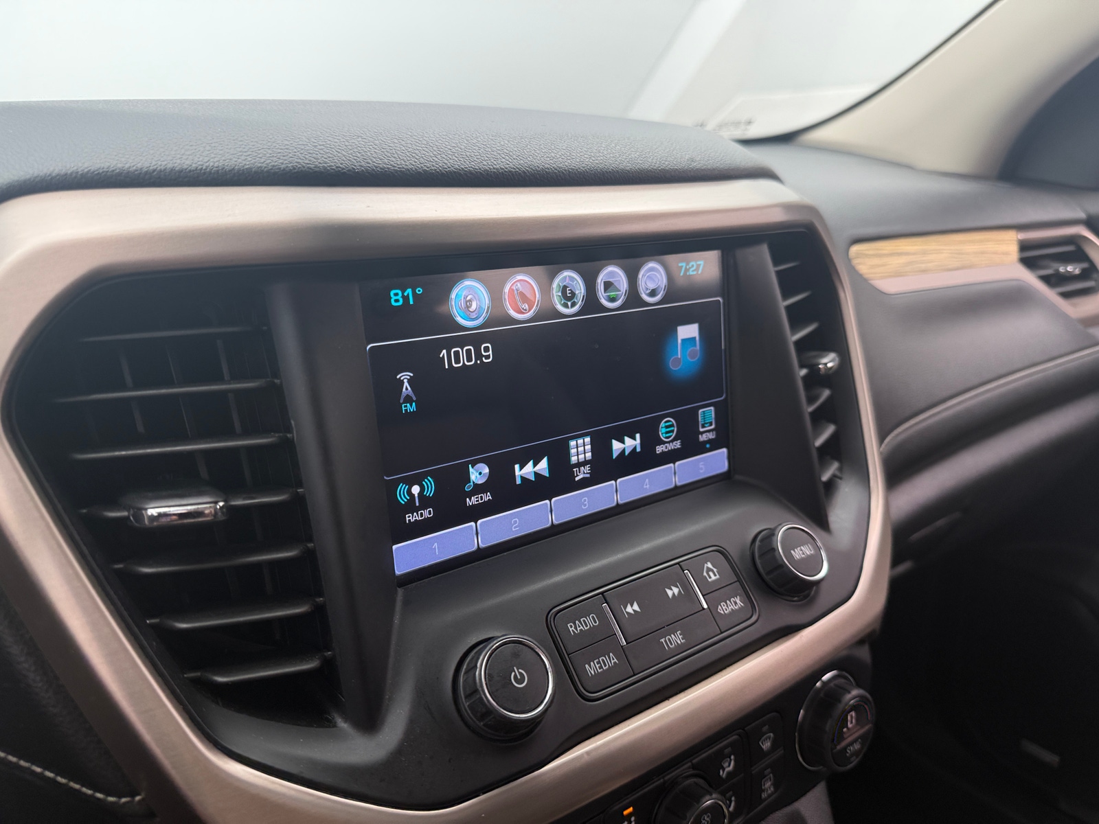 Thumbnail: 2019 GMC Acadia - 3