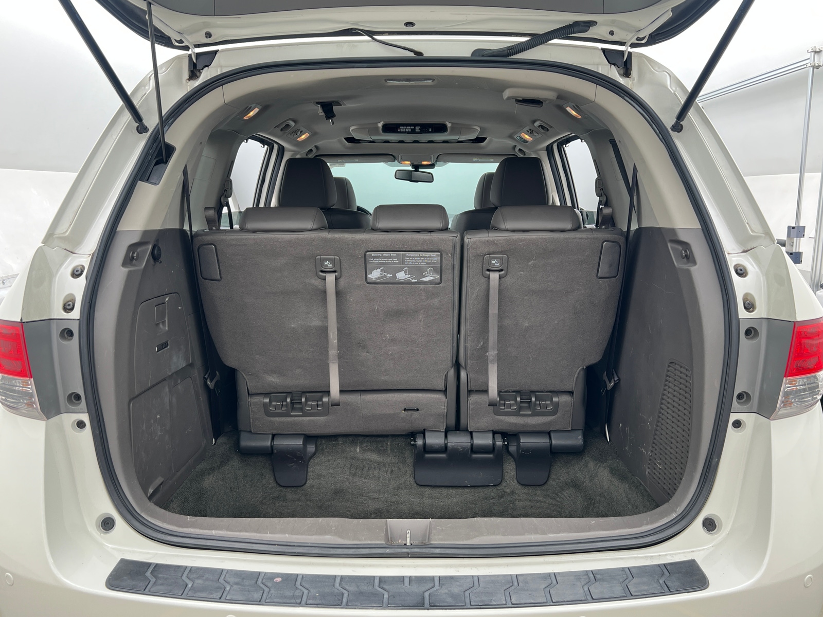 Thumbnail: 2016 Honda Odyssey - 6