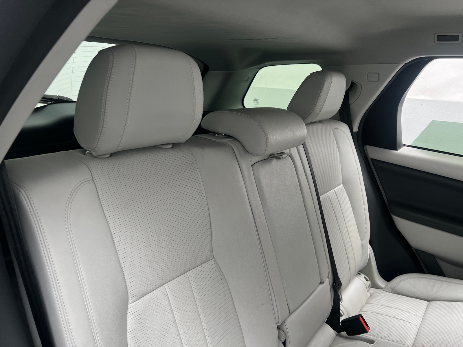Thumbnail: 2019 Land Rover Discovery Sport - 5