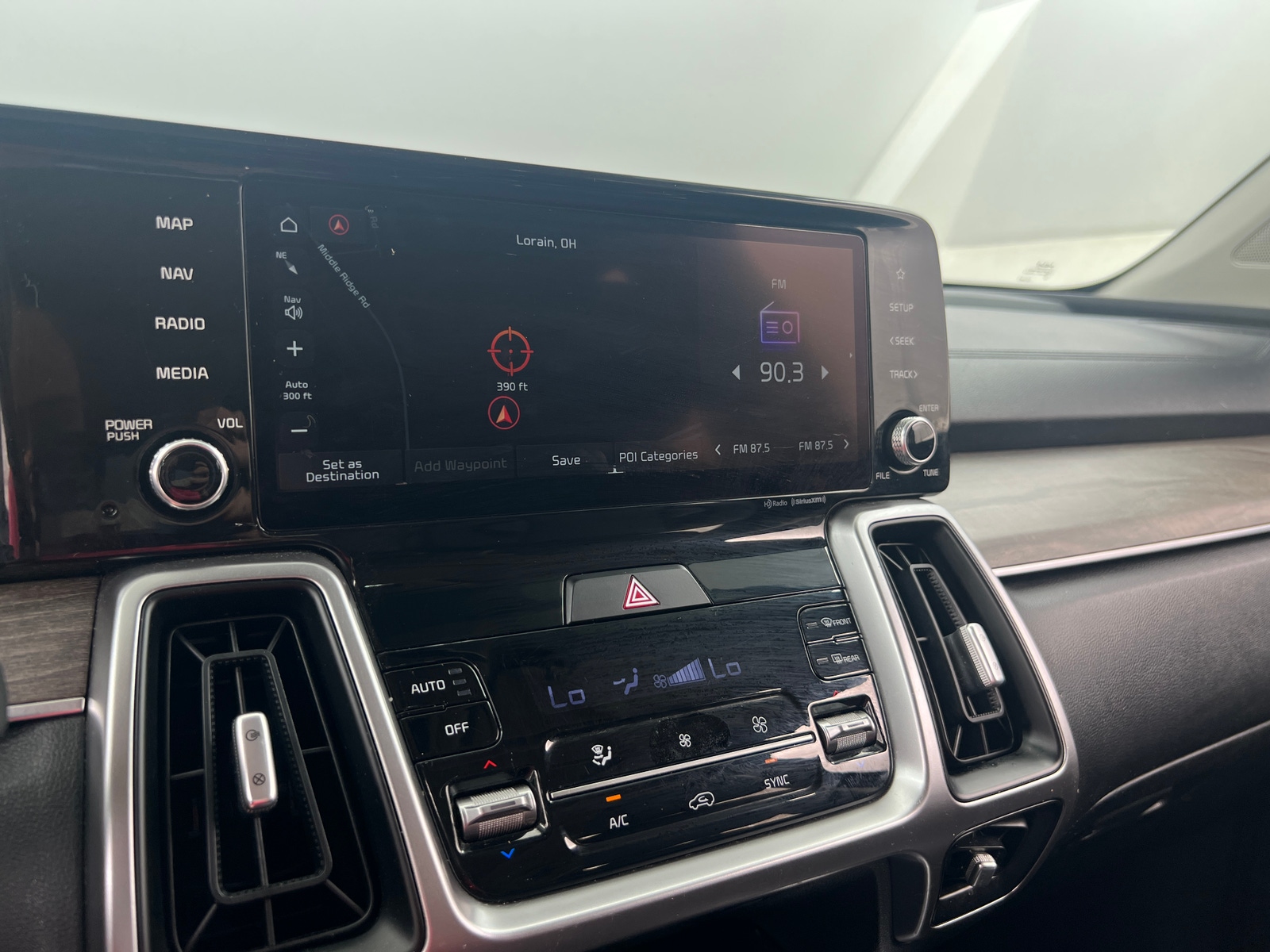 Thumbnail: 2022 Kia Sorento - 3