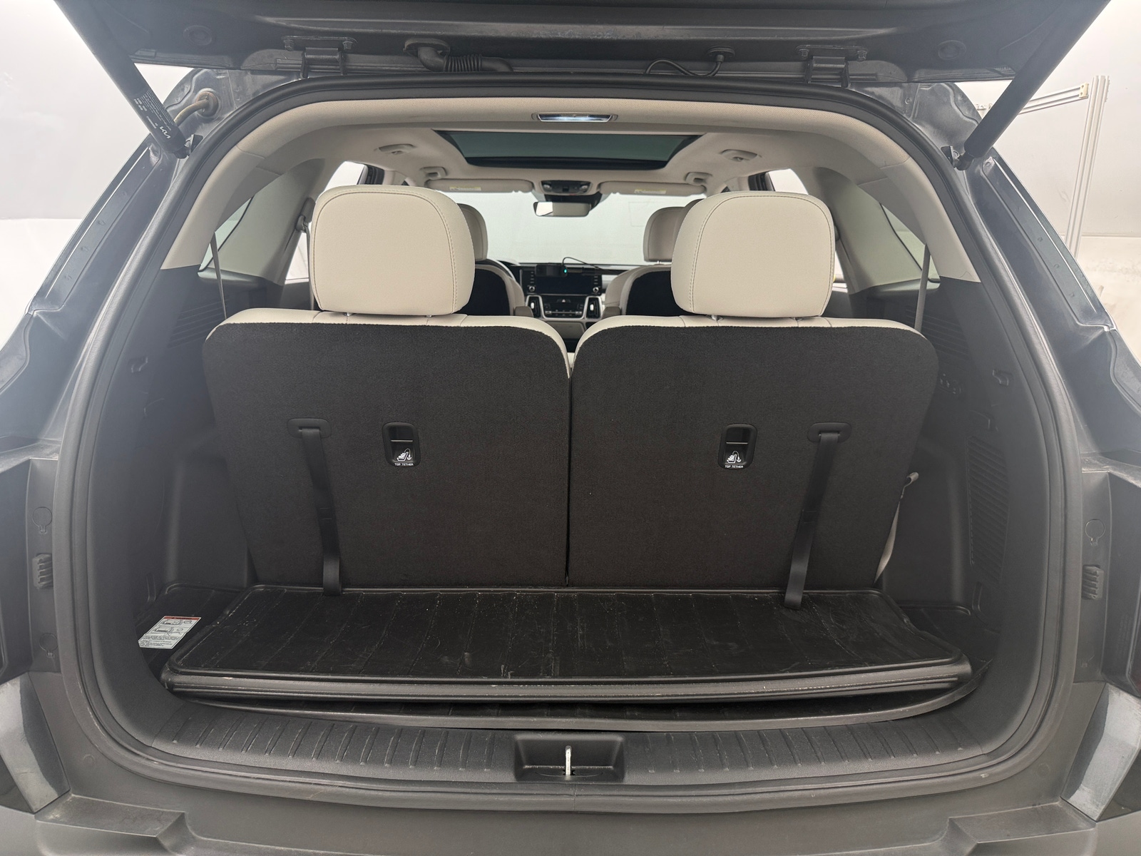 Thumbnail: 2023 Kia Sorento - 6