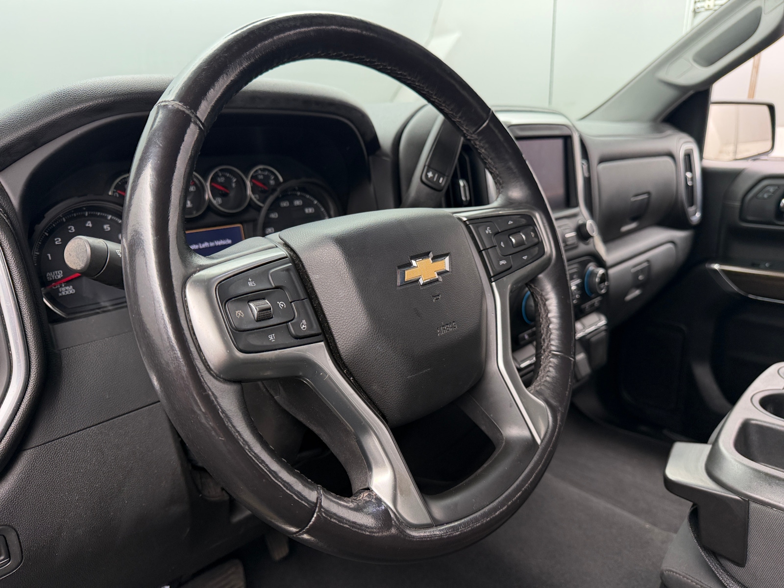 Thumbnail: 2022 Chevrolet Silverado 1500 - 5