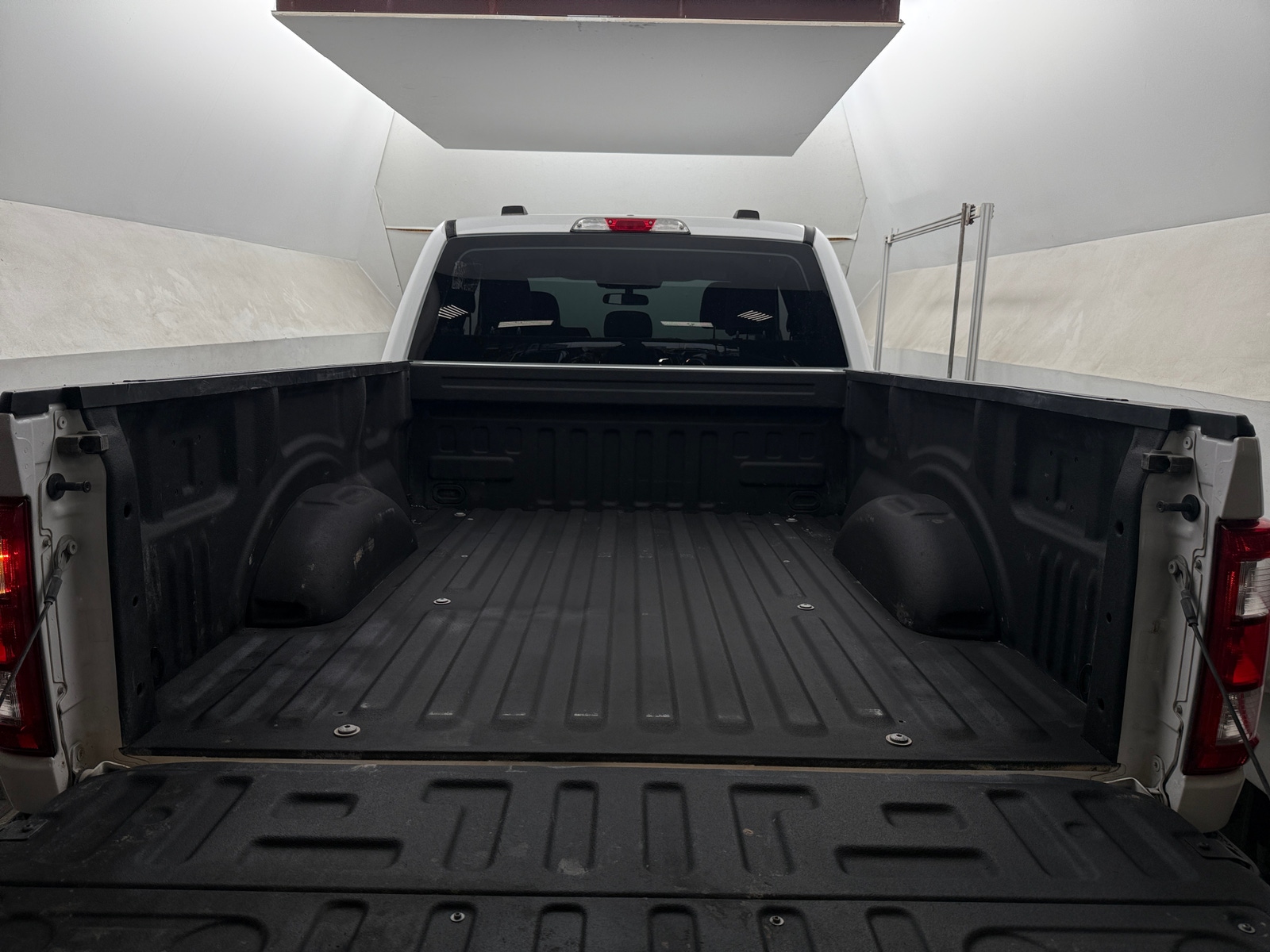 Thumbnail: 2023 Ford Econoline - 7