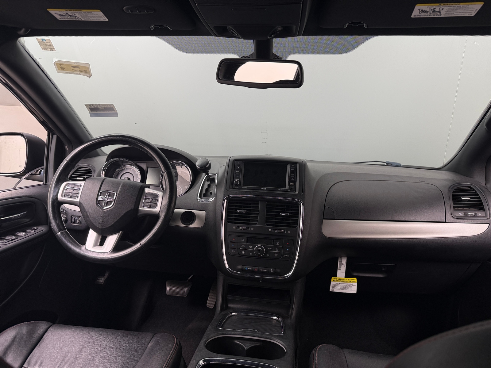 Thumbnail: 2019 Dodge Grand Caravan - 2