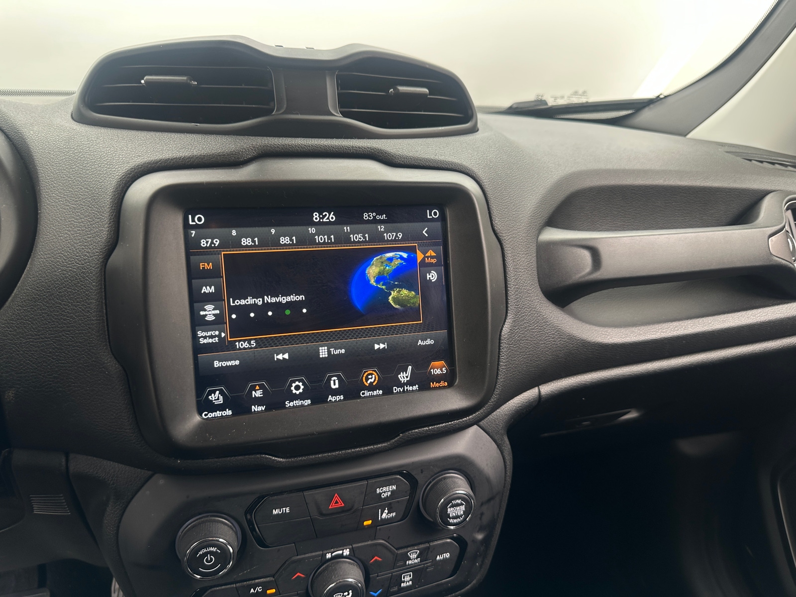 Thumbnail: 2022 Jeep Renegade - 3