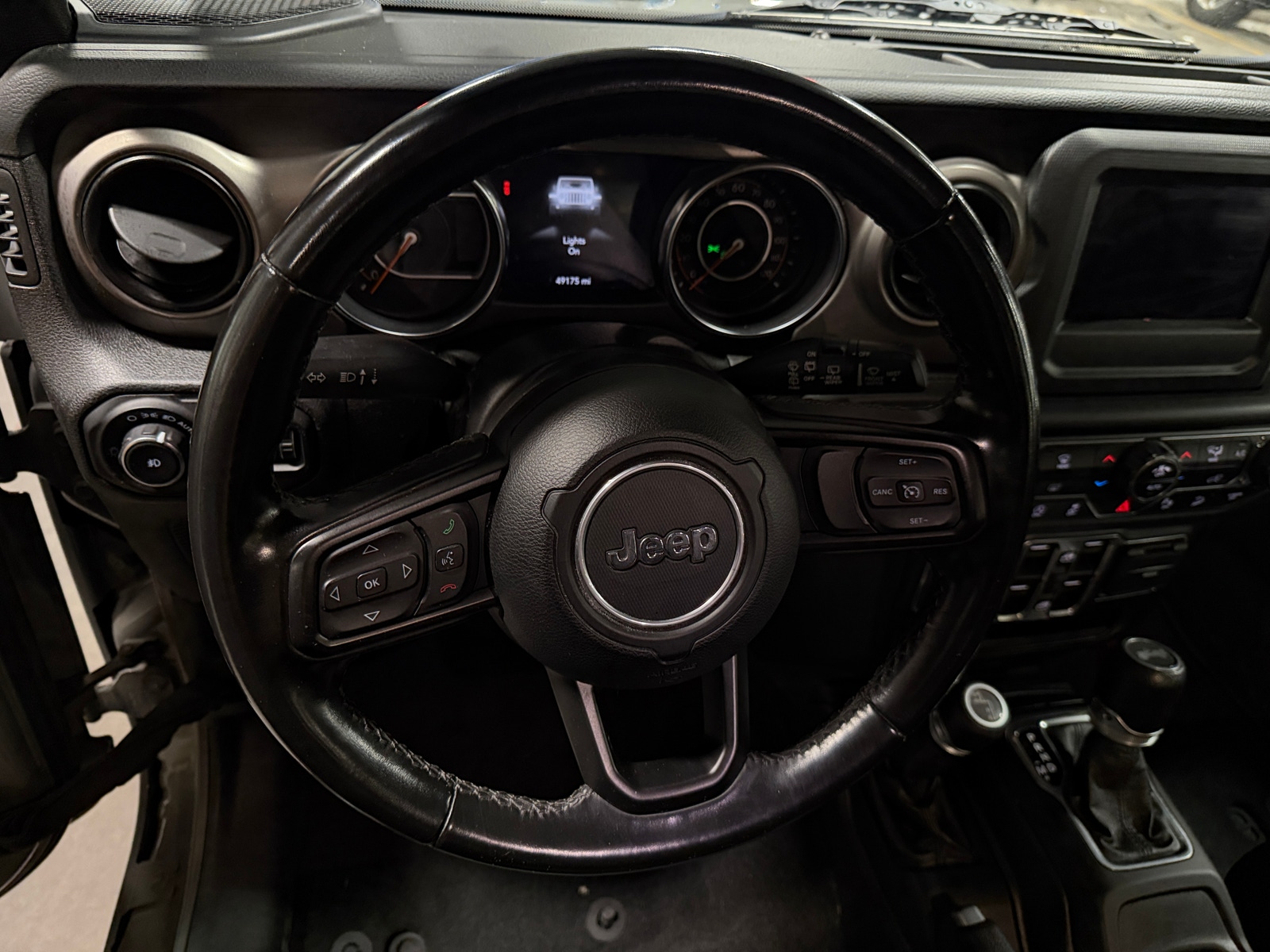 Thumbnail: 2020 Jeep Wrangler - 5