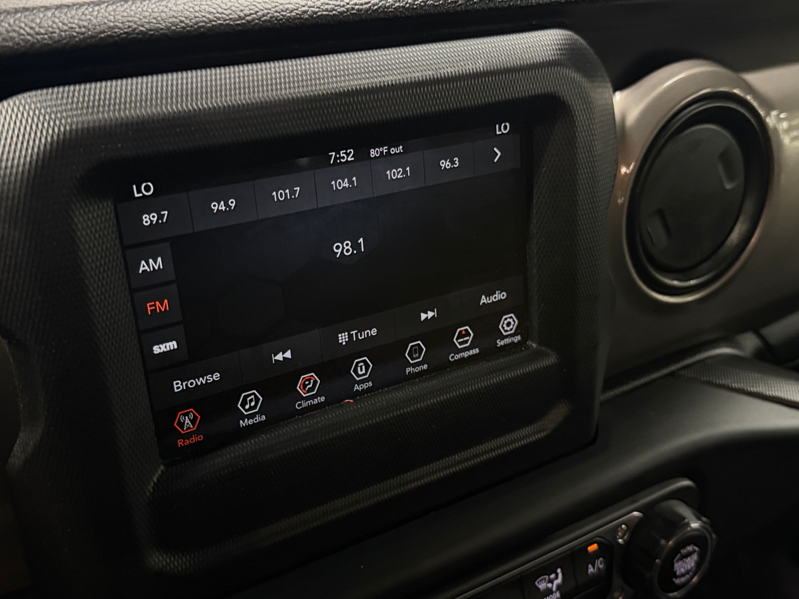 Thumbnail: 2020 Jeep Wrangler - 4