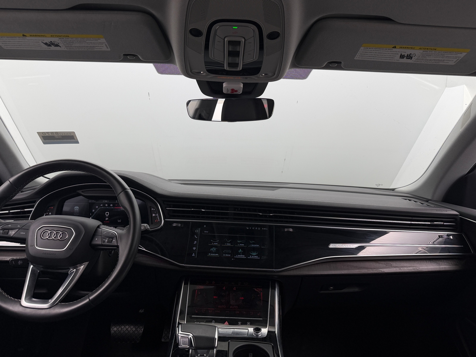 Thumbnail: 2023 Audi Q8 - 2