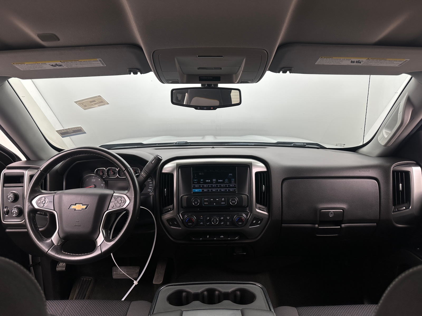 Thumbnail: 2018 Chevrolet Silverado 1500 - 3