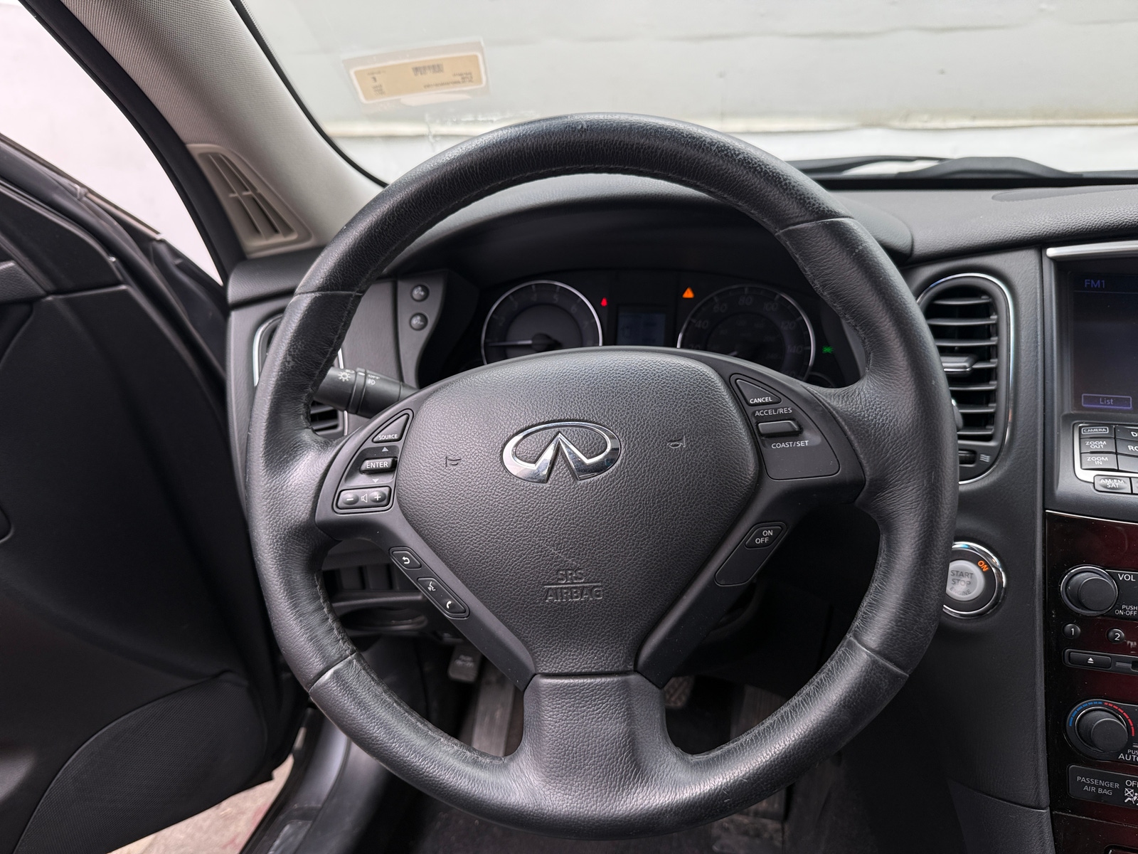 Thumbnail: 2017 INFINITI QX50 - 4