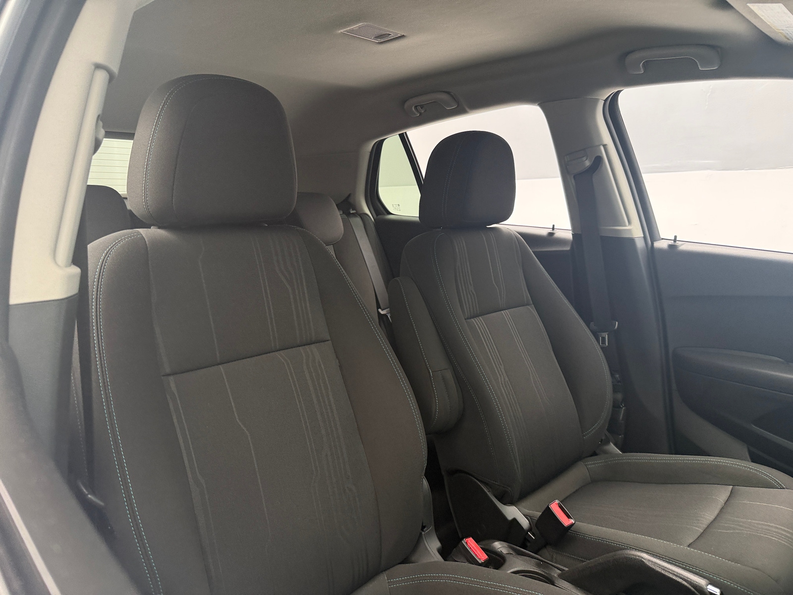 Thumbnail: 2015 Chevrolet Trax - 2