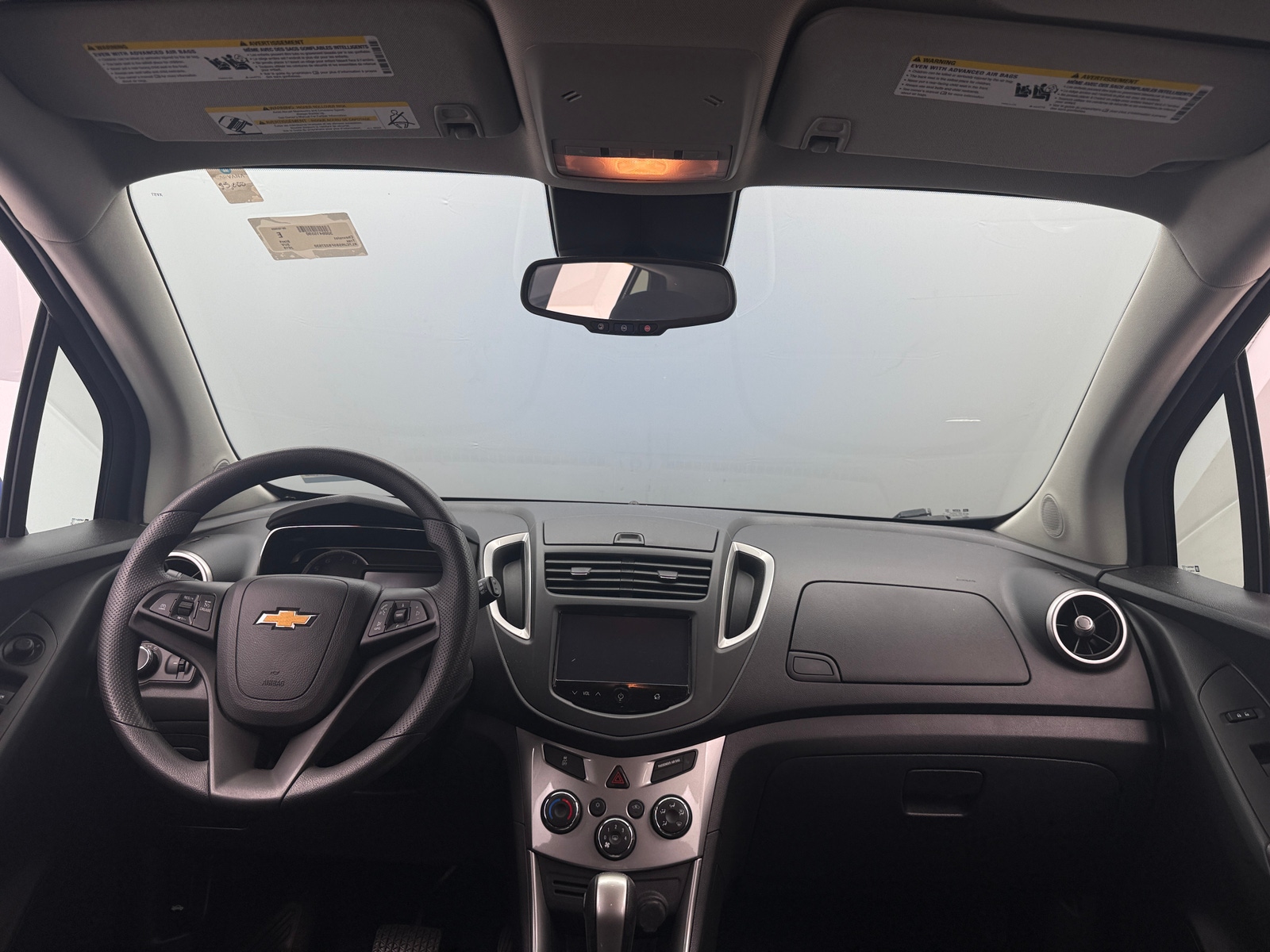 Thumbnail: 2015 Chevrolet Trax - 3