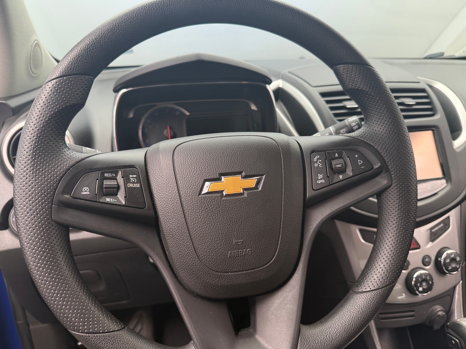 Thumbnail: 2015 Chevrolet Trax - 5