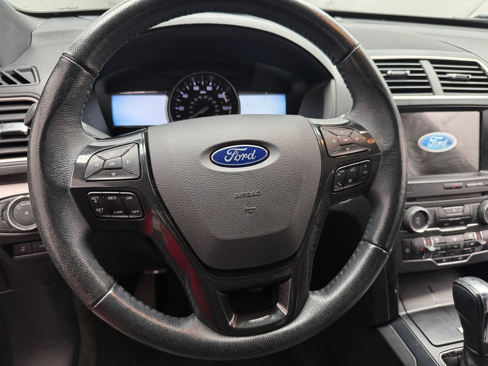 Thumbnail: 2017 Ford Explorer - 4
