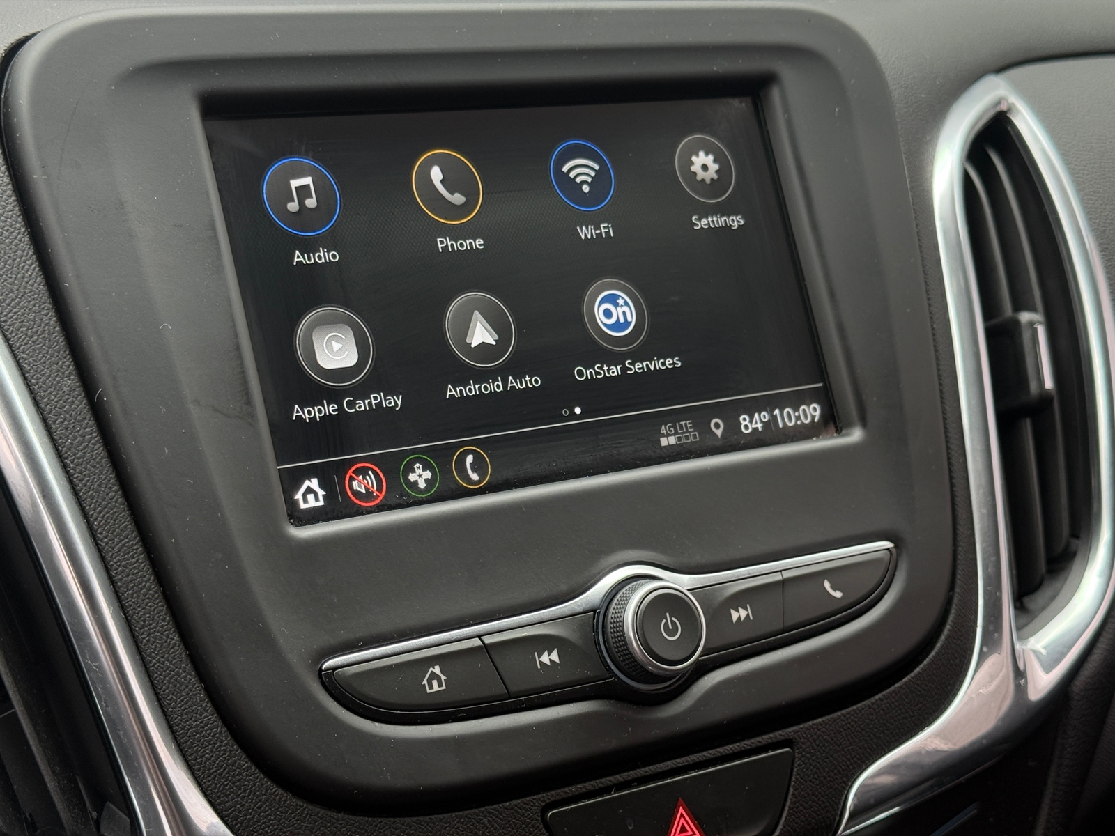 Thumbnail: 2019 Chevrolet Equinox - 4