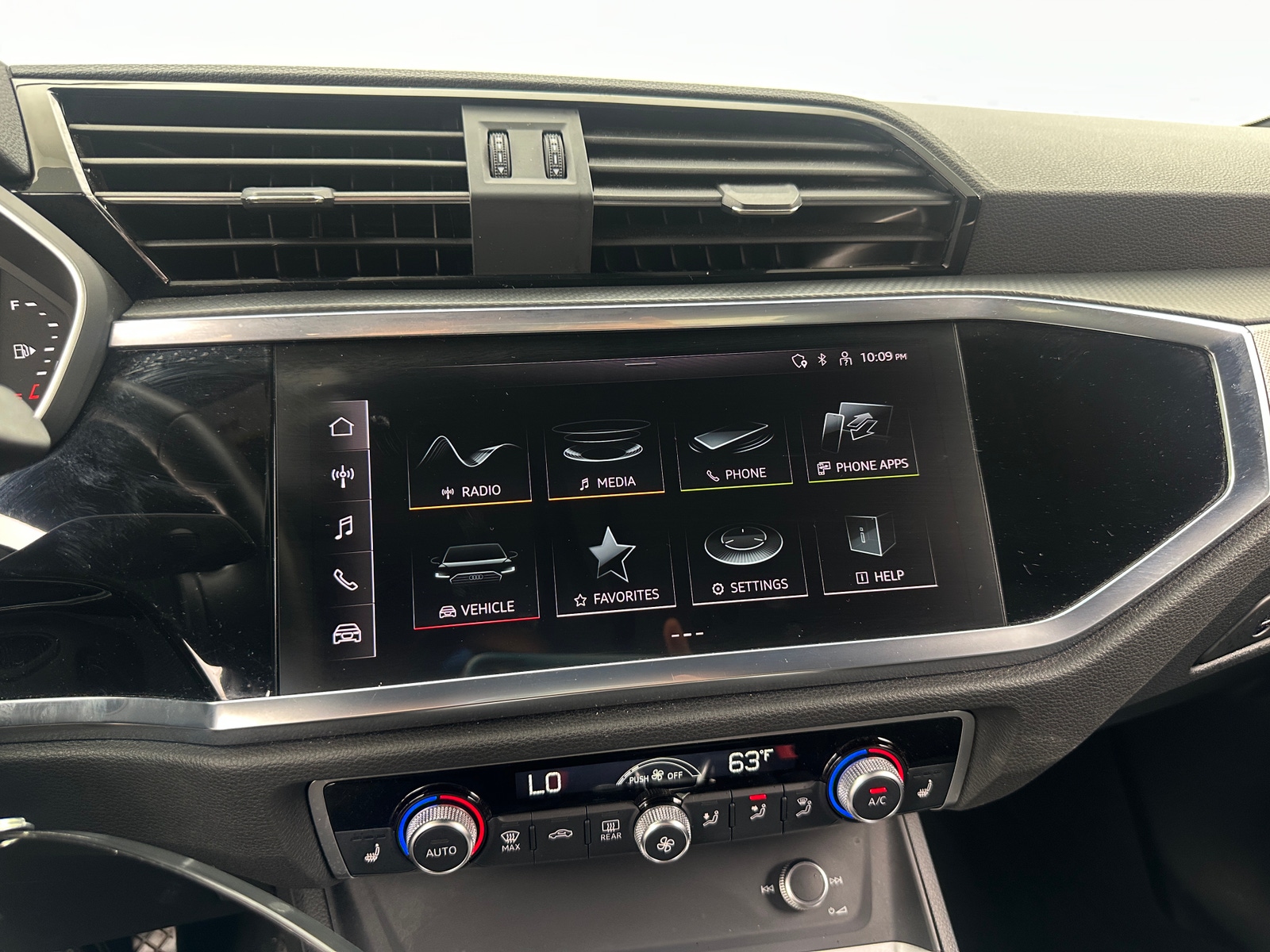 Thumbnail: 2025 Audi Q3 - 3