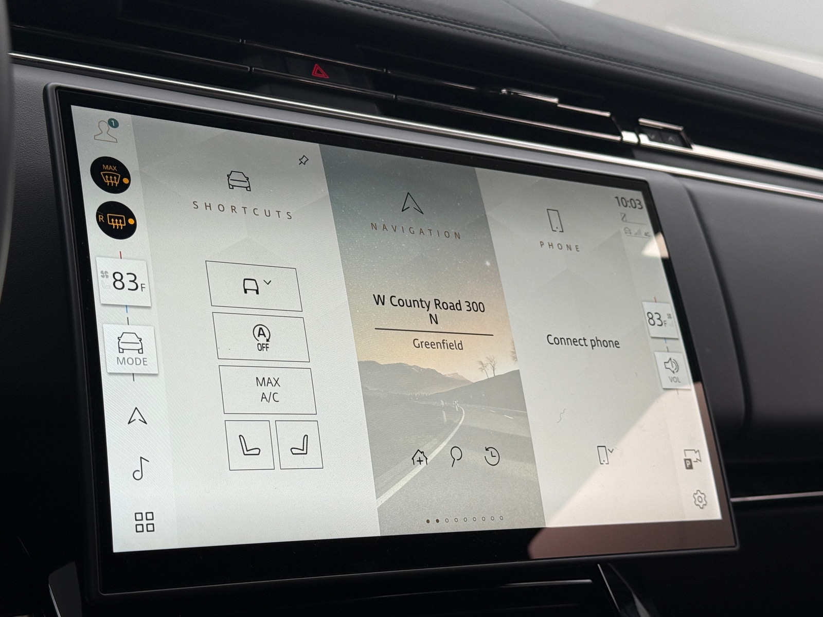 Thumbnail: 2025 Land Rover Range Rover Sport - 3