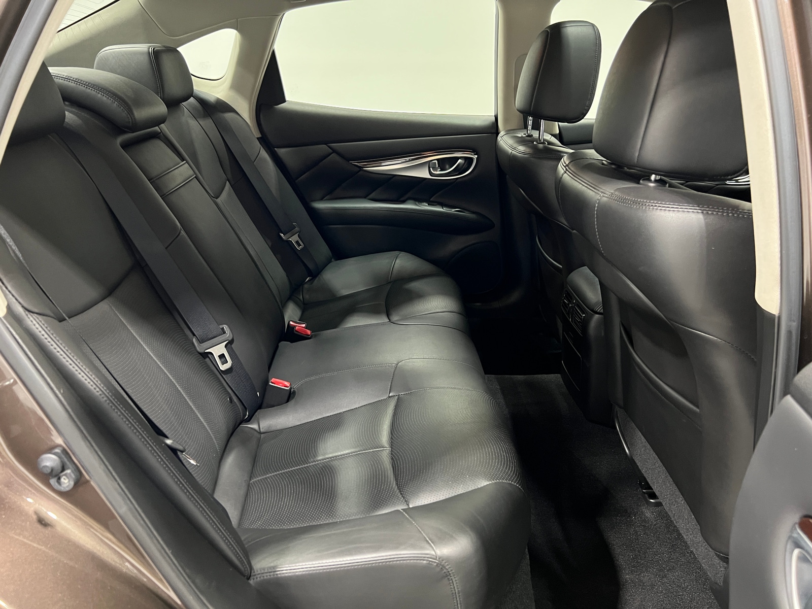 Thumbnail: 2016 INFINITI Q70 - 5