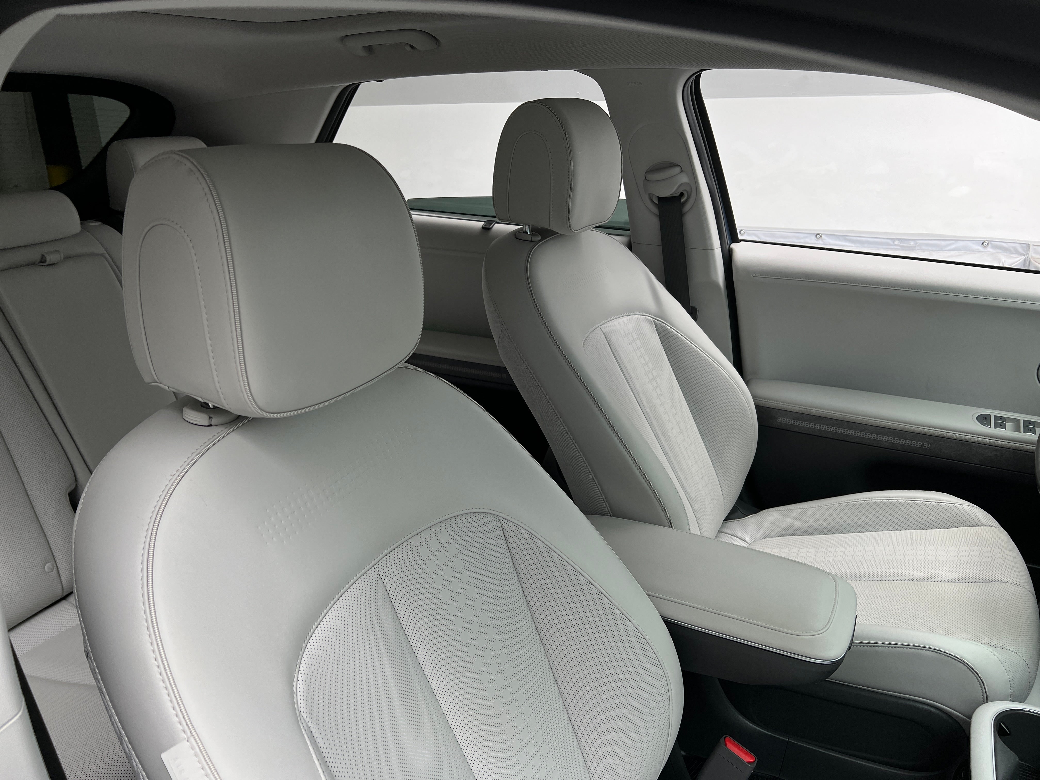 Used 2023 Hyundai IONIQ 5 Limited with VIN KM8KR4AE6PU190112 for sale in Oak Creek, WI