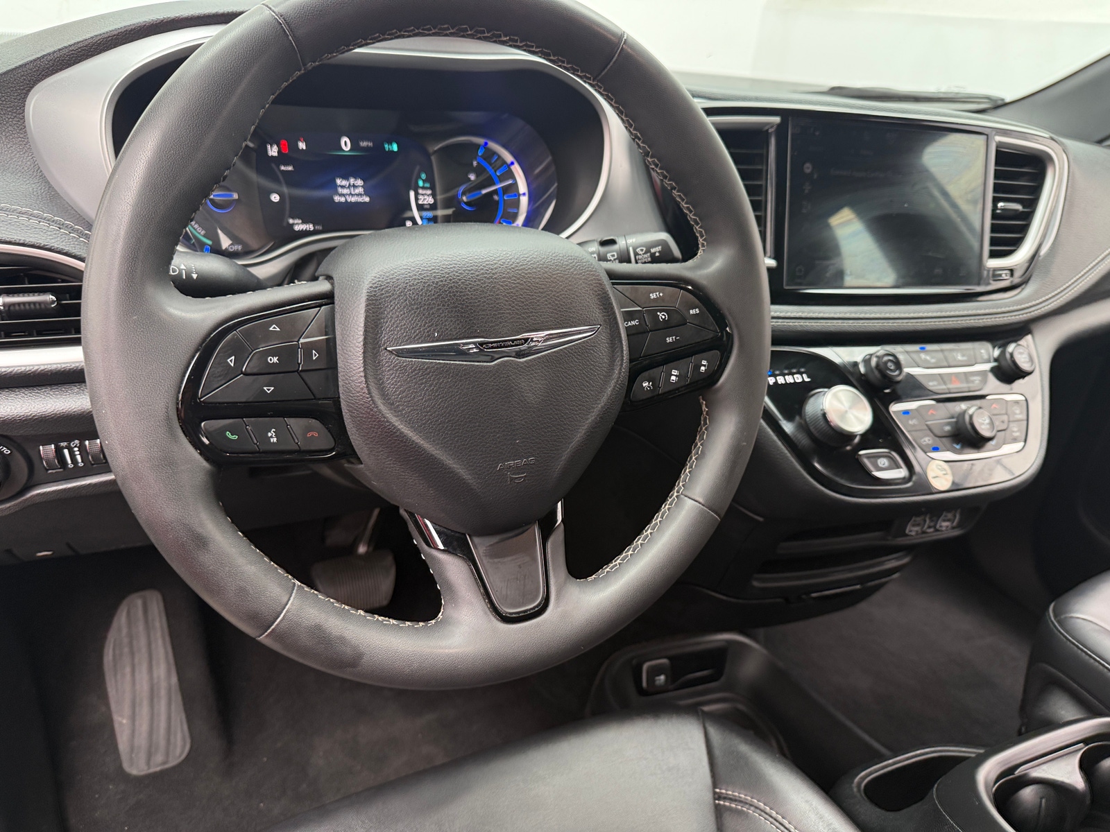 Thumbnail: 2024 Chrysler Pacifica - 4