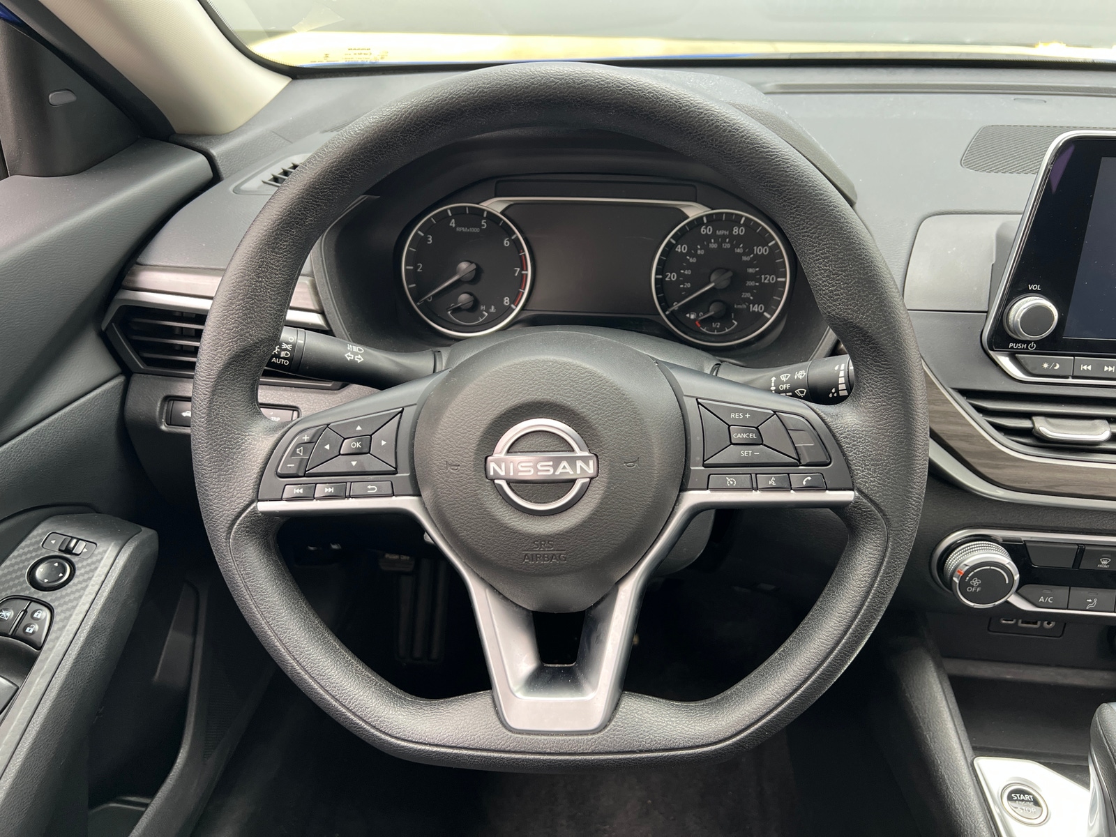 Thumbnail: 2025 Nissan Altima - 5