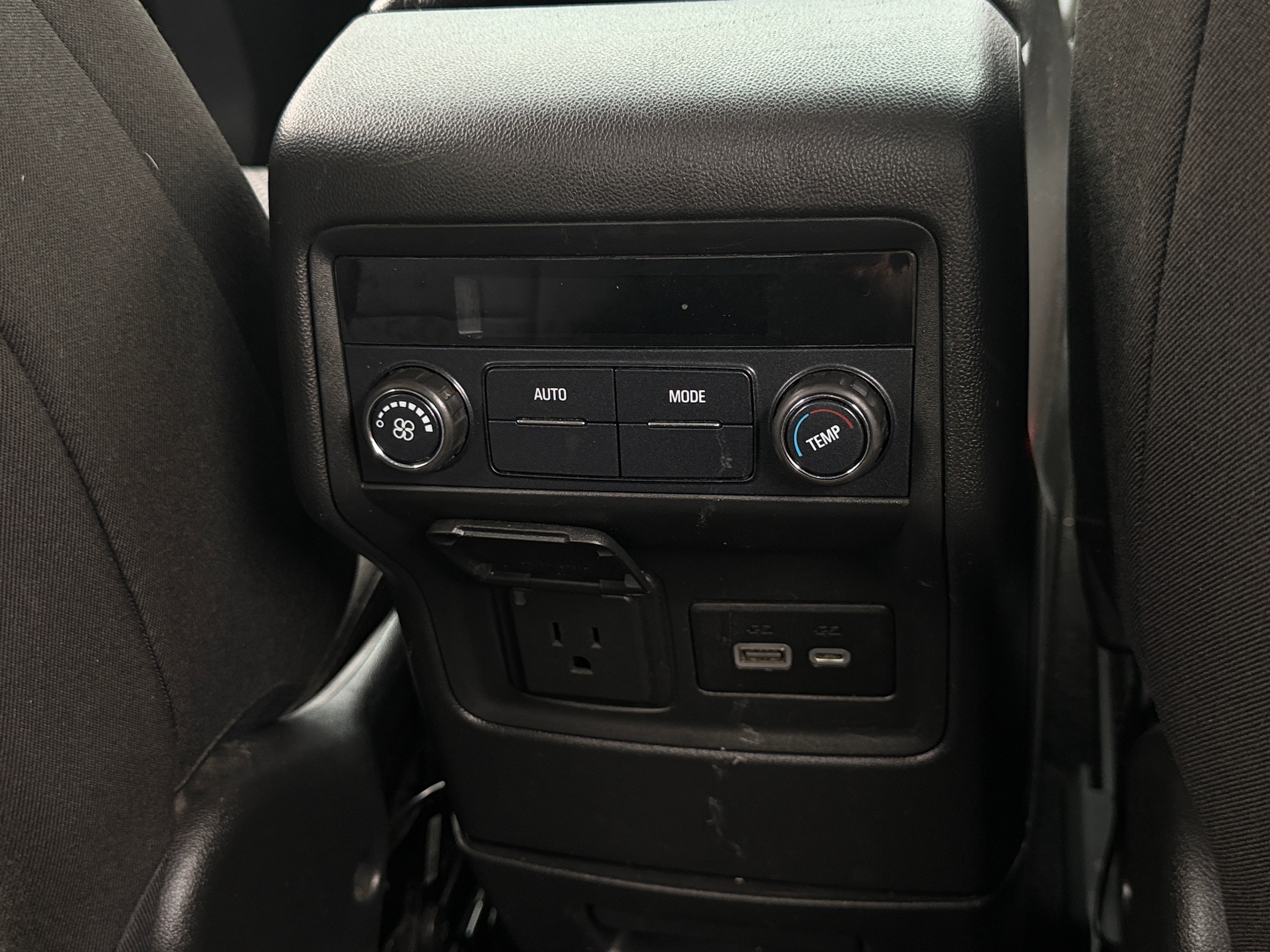 2020 GMC Acadia SLE - Photo 4