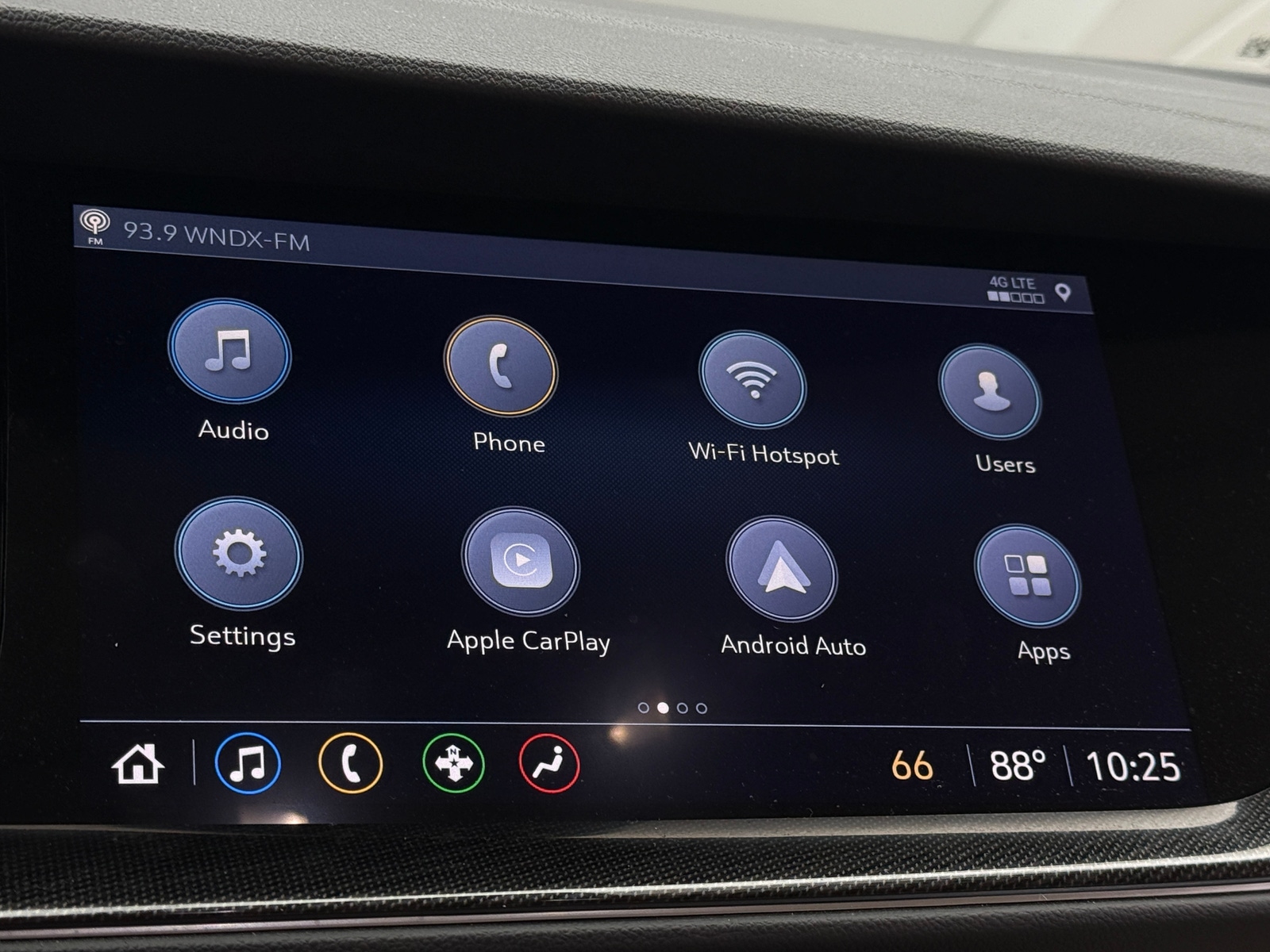 Thumbnail: 2021 Buick Envision - 3