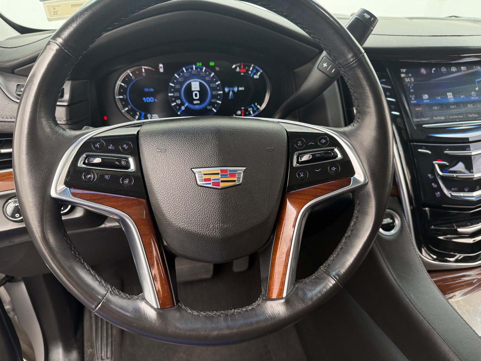 Thumbnail: 2019 Cadillac Escalade - 4