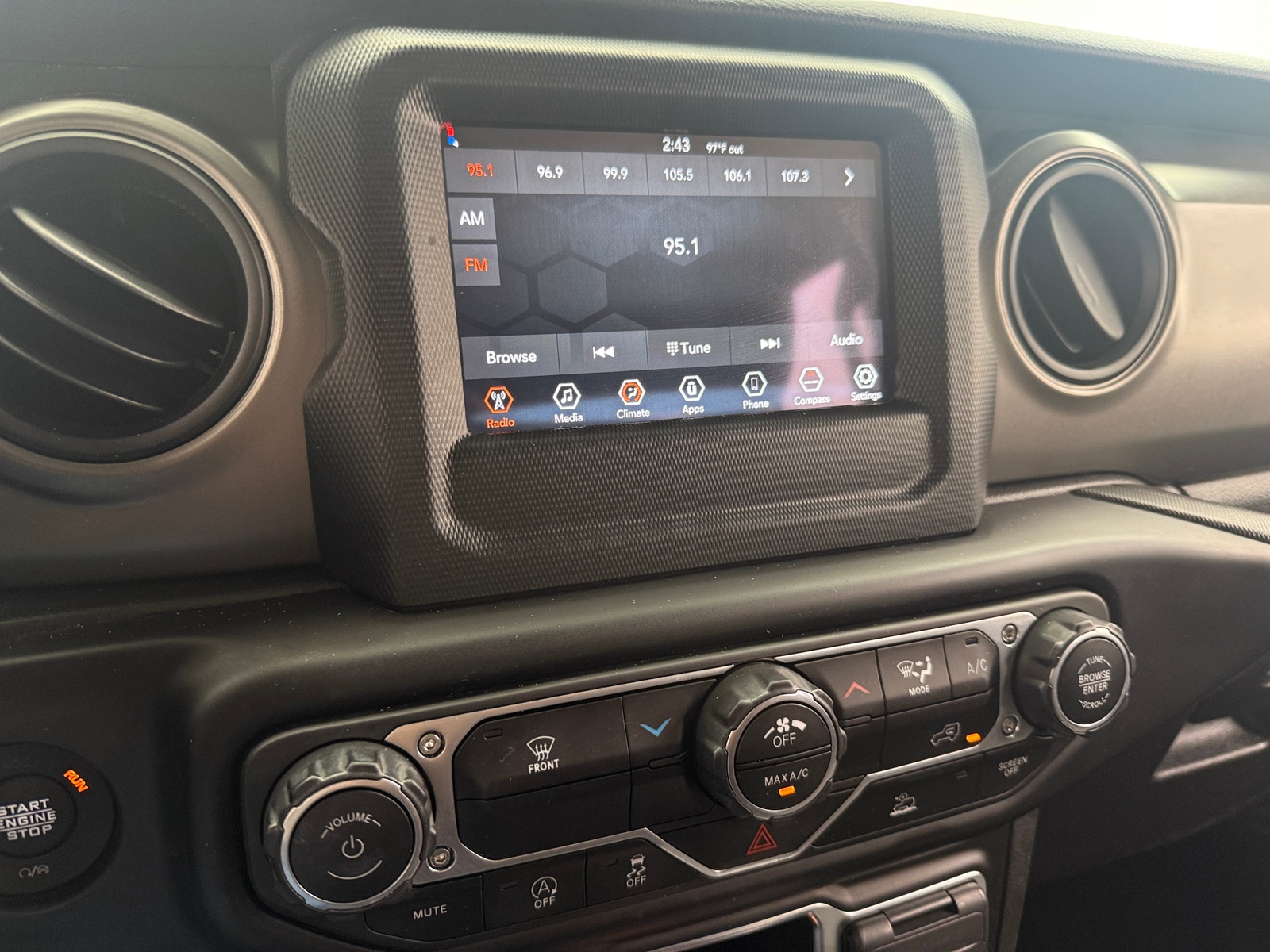 Thumbnail: 2022 Jeep Wrangler - 4