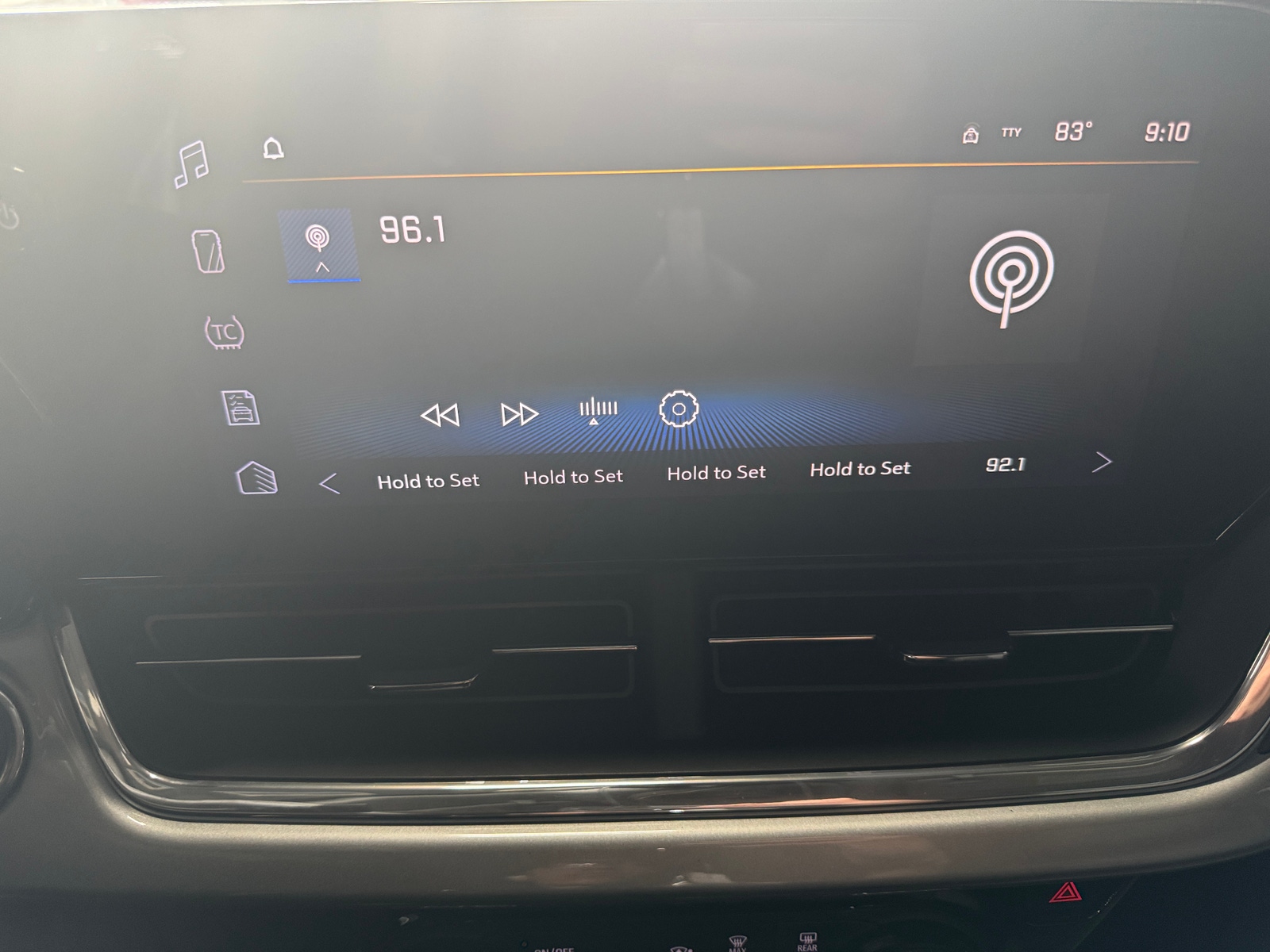 Thumbnail: 2025 Chevrolet Trax - 3