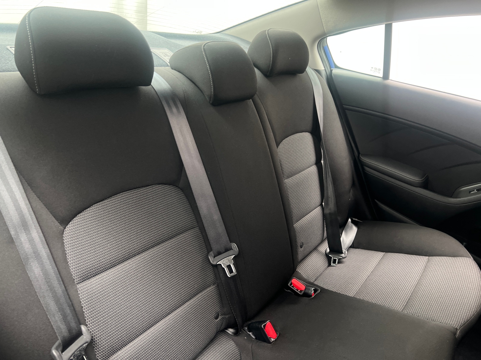 Thumbnail: 2017 Kia Forte - 6